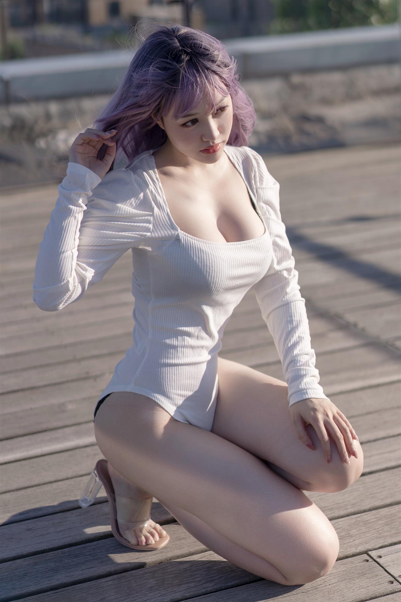 脱尾巴Mizuki 天台2 [43P-121MB]