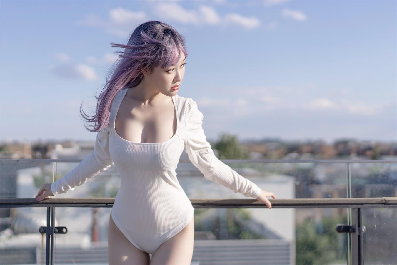 脱尾巴Mizuki 天台2 [43P-121MB]