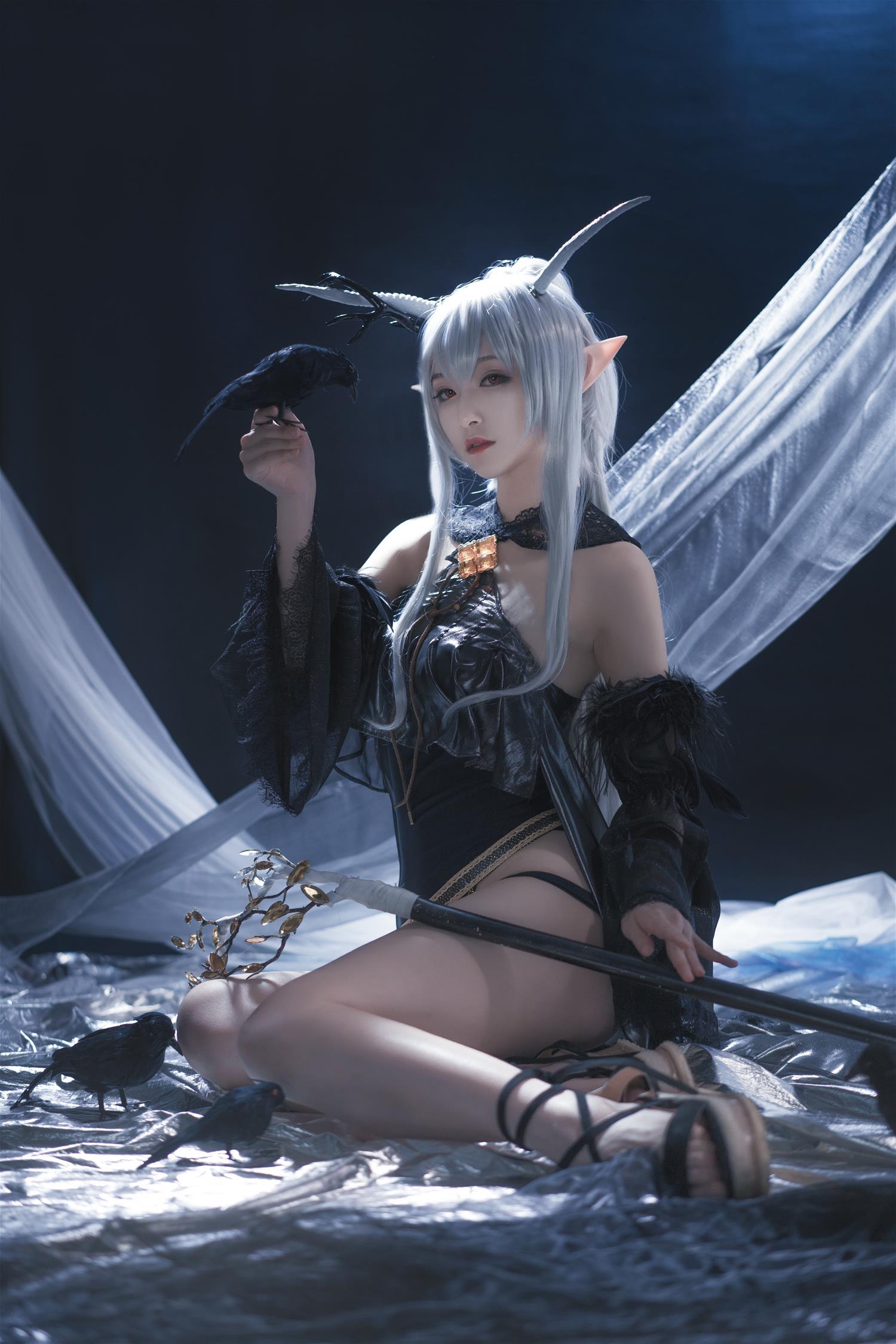 铁板烧鬼舞w 闪灵 [18P-207MB]