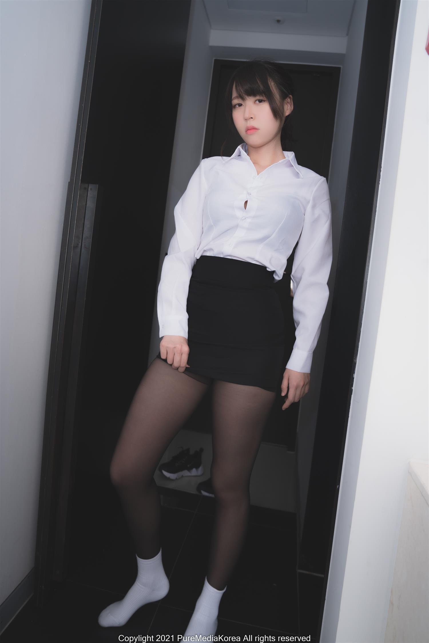 Mozzi (모찌) Pure Media Vol.69 [86P-929MB]