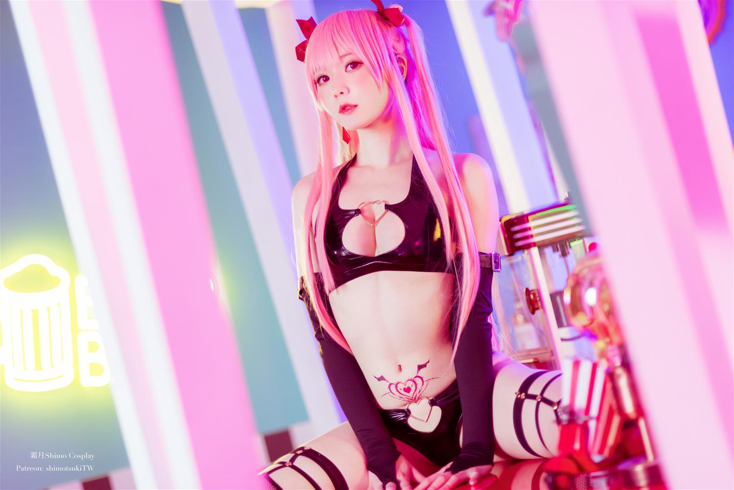 霜月shimo 粉色小恶魔 [14P-289MB]