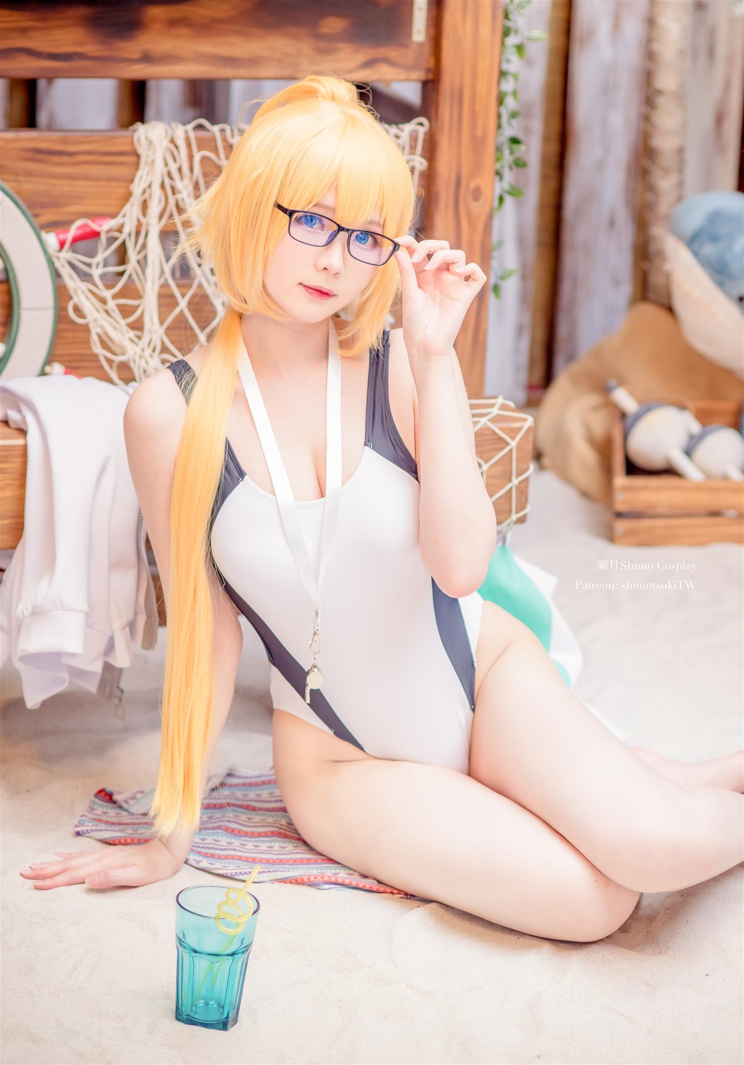 霜月shimo 白贞德竞泳泳装 [13P-292MB]