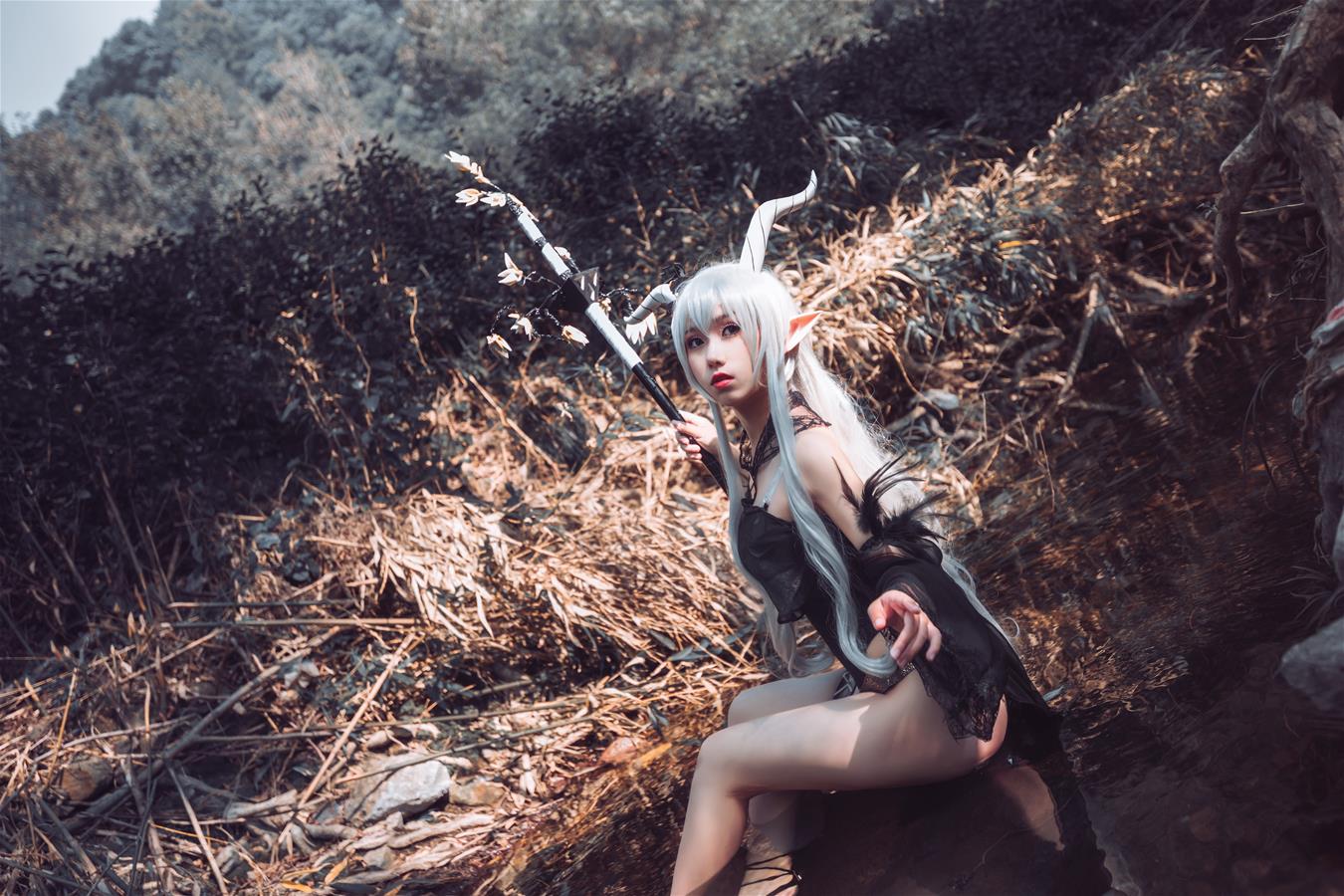 芋圆侑子 闪灵泳装 [9P-55MB]