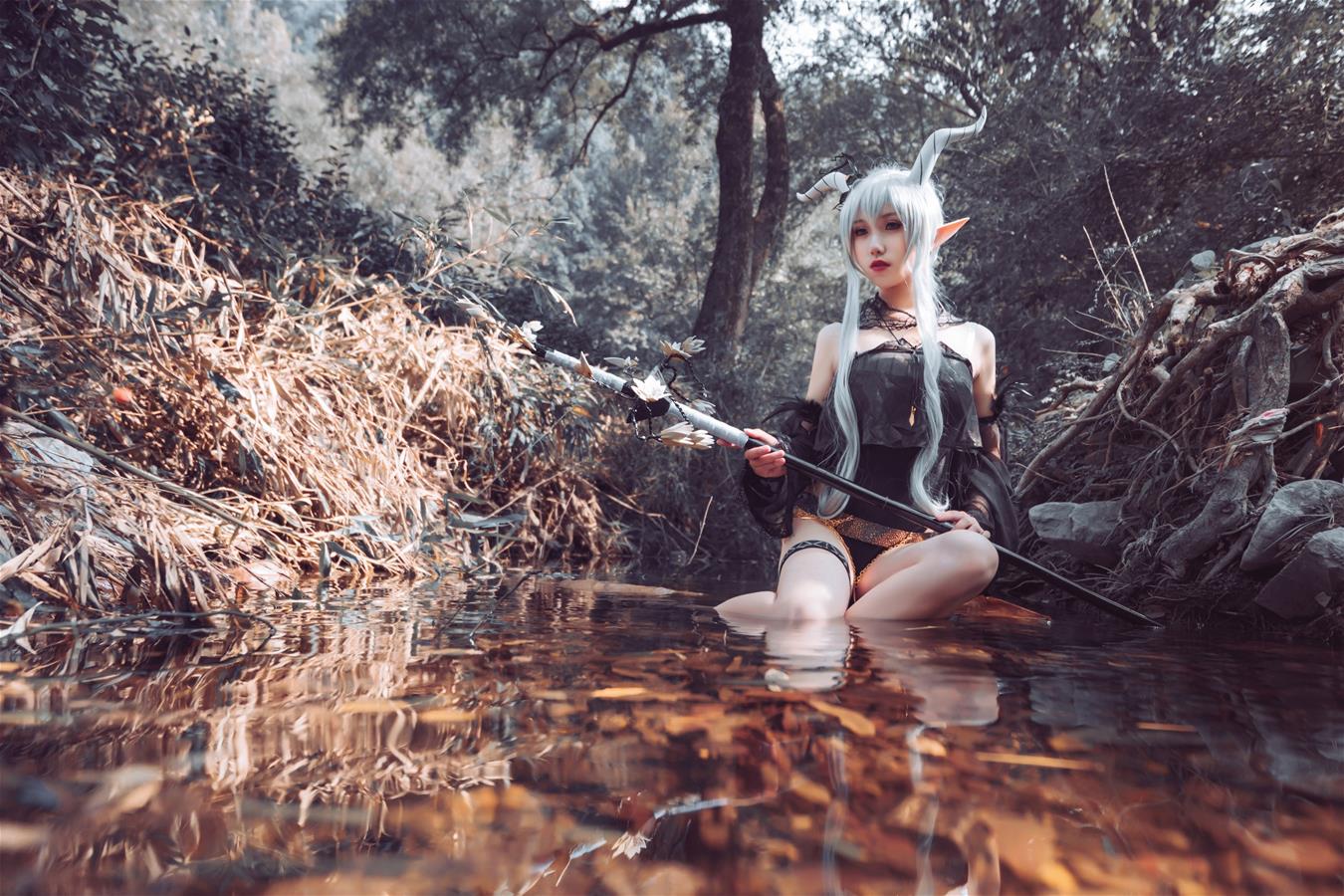 芋圆侑子 闪灵泳装 [9P-55MB]