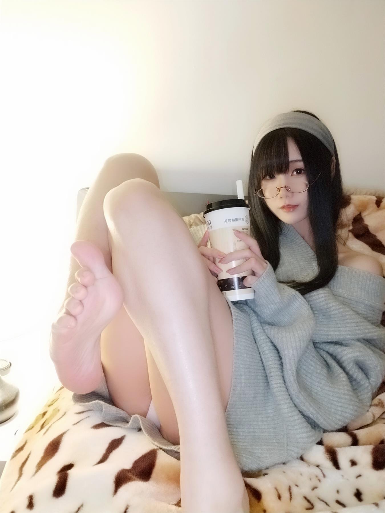 曉美媽 奶茶小姐 [11P-34MB]