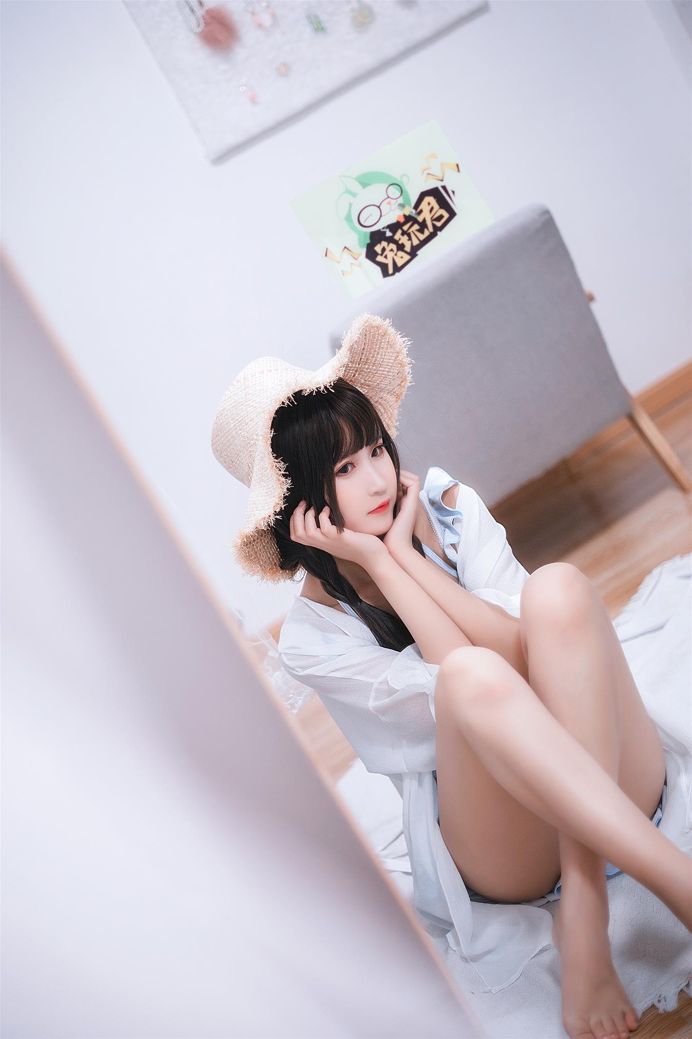 三度_69 房间里的夏天 [42P-341MB]