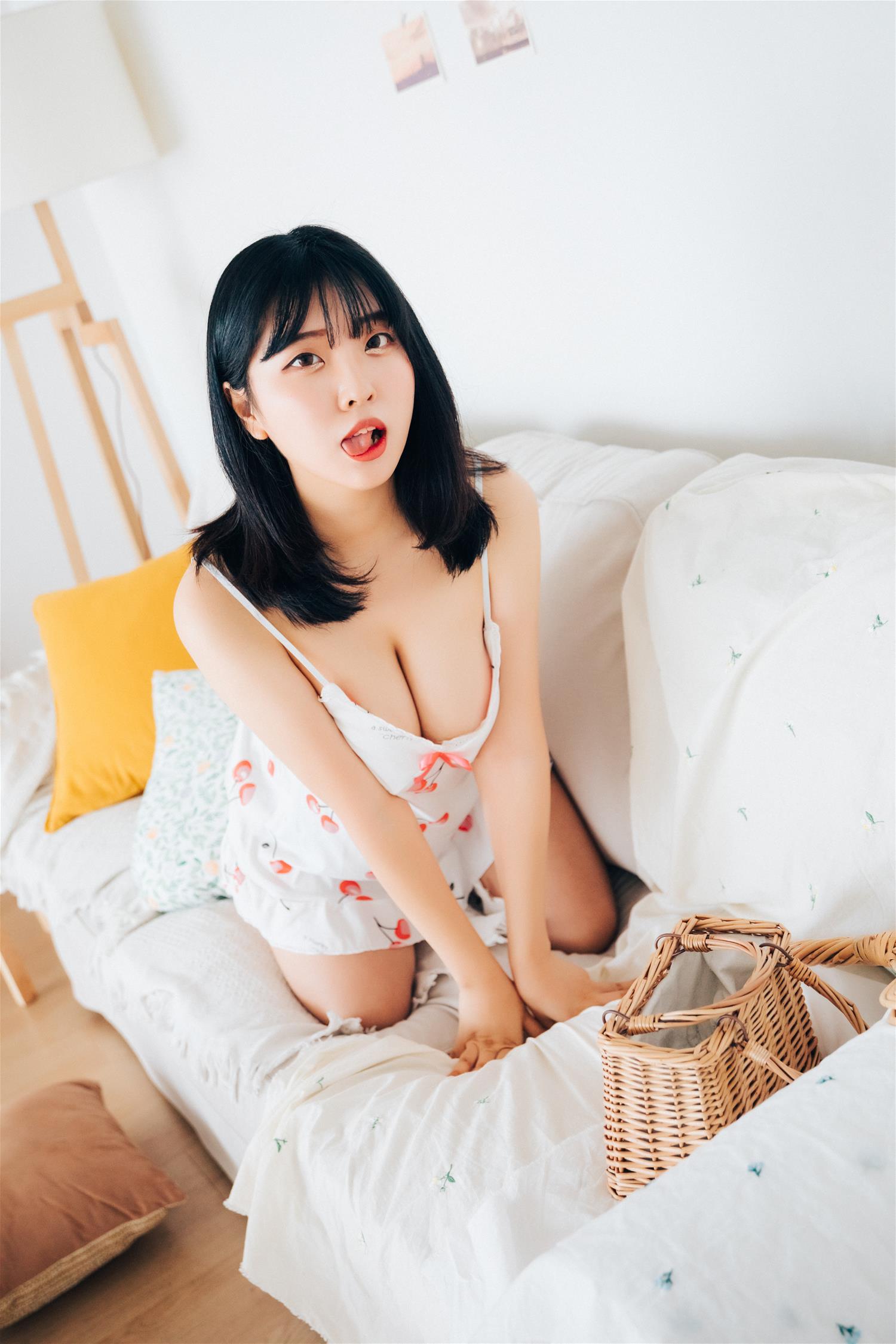 Song Hana (송하나) Loozy Oyatsu [71P-927MB]