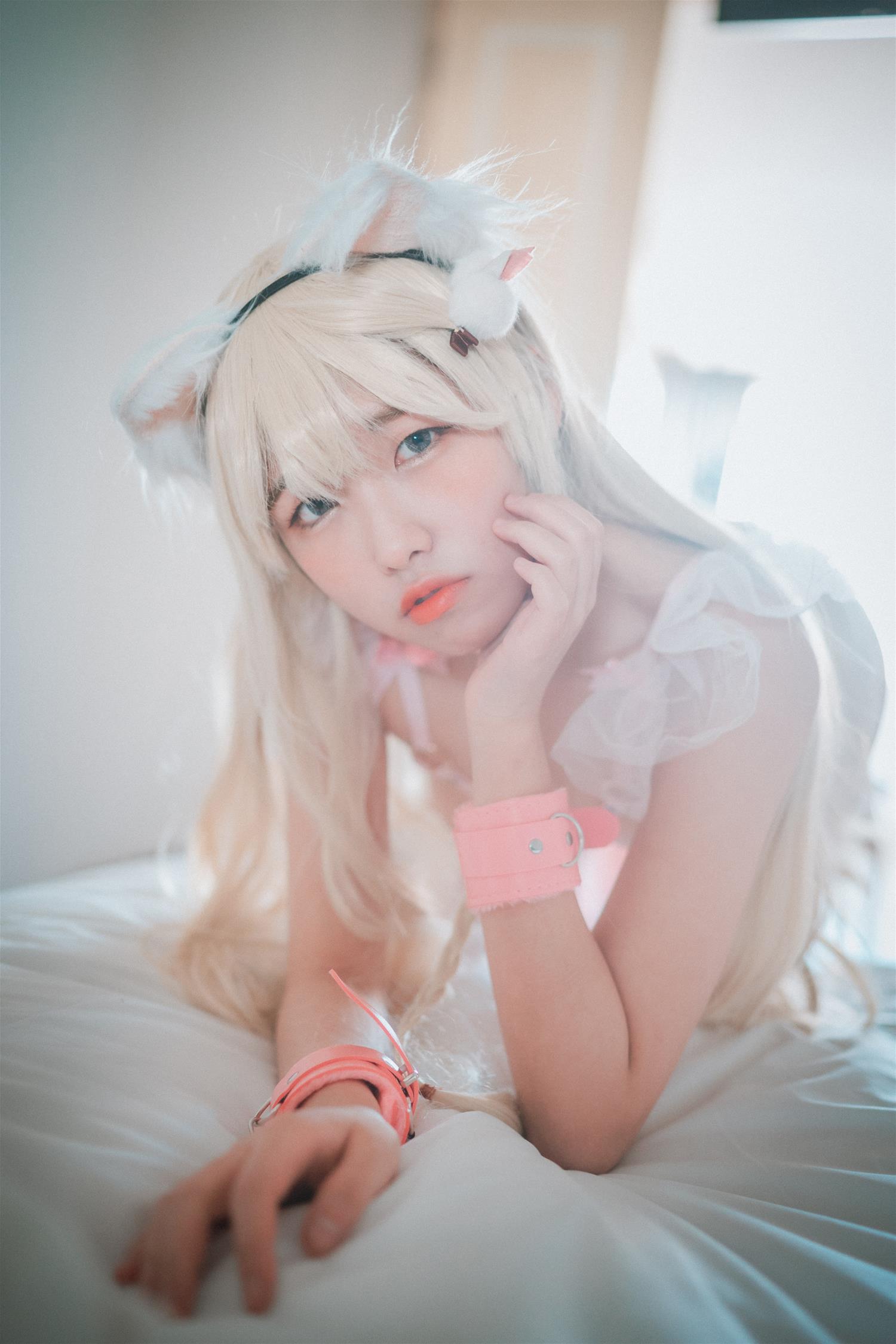 Sonson DJAWA Gata Rosa [44P-237MB]