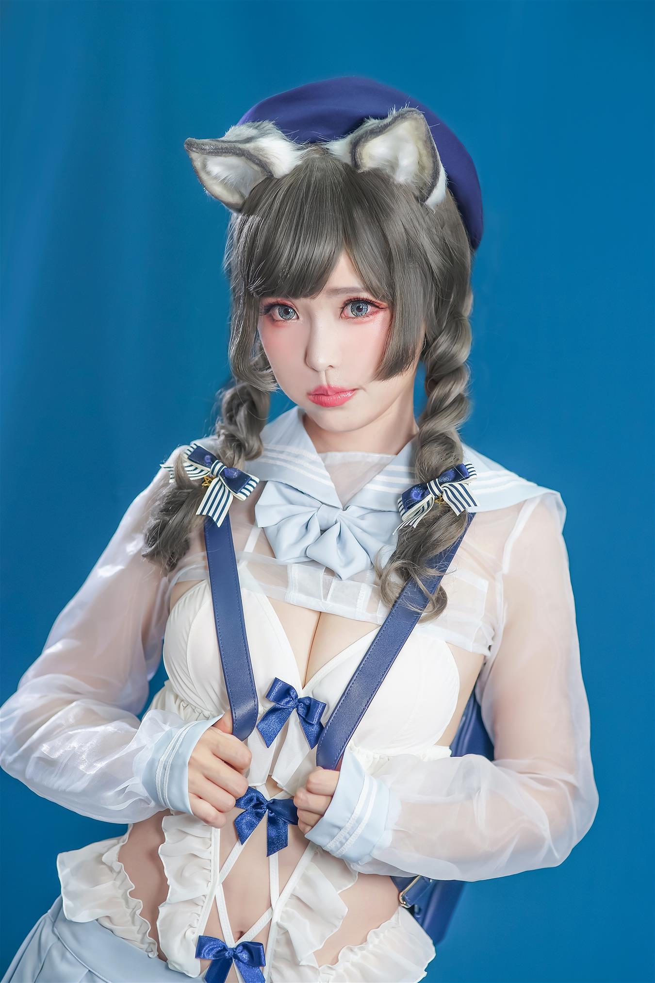 ElyEE子 灰太狼-泳圈 [21P-95MB]