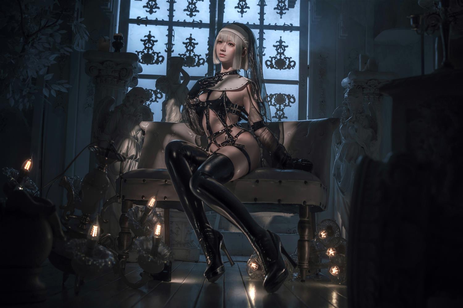 izumi泉桃子 苦修女 [26P-258MB]