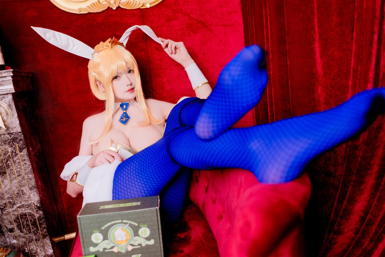 樱了个乃乃乃子 兔女郎恰饭 [15P-283MB]