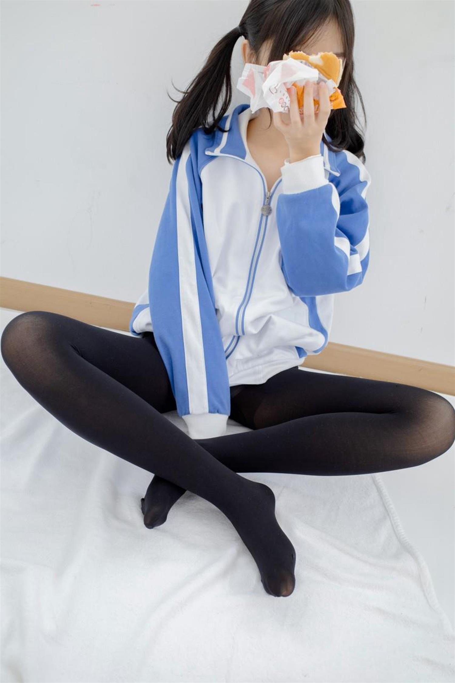 森萝财团 内部-004 黑丝 小香 [45P-201MB]