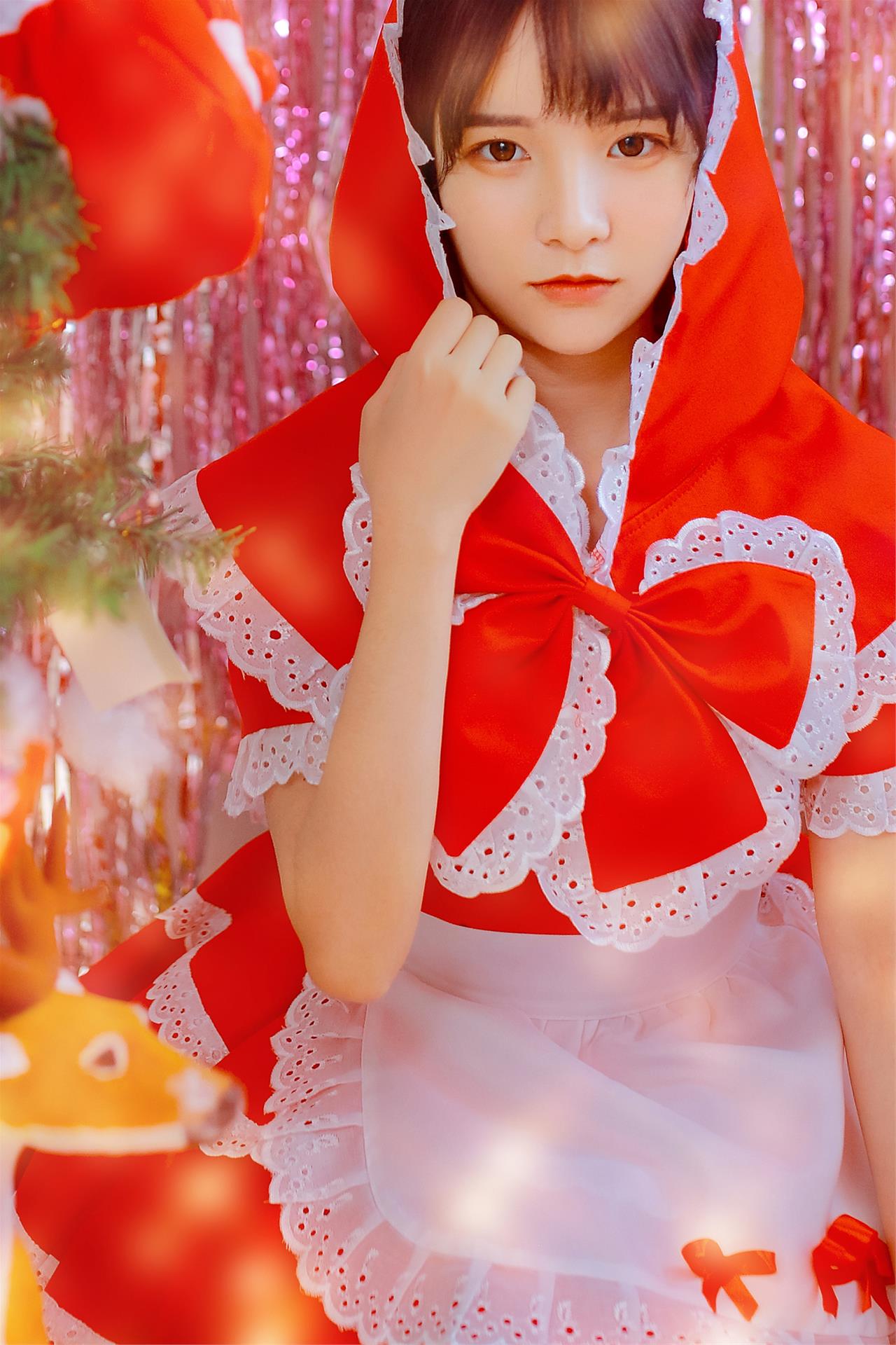 赵小臭 安妮圣诞 [14P-21MB]