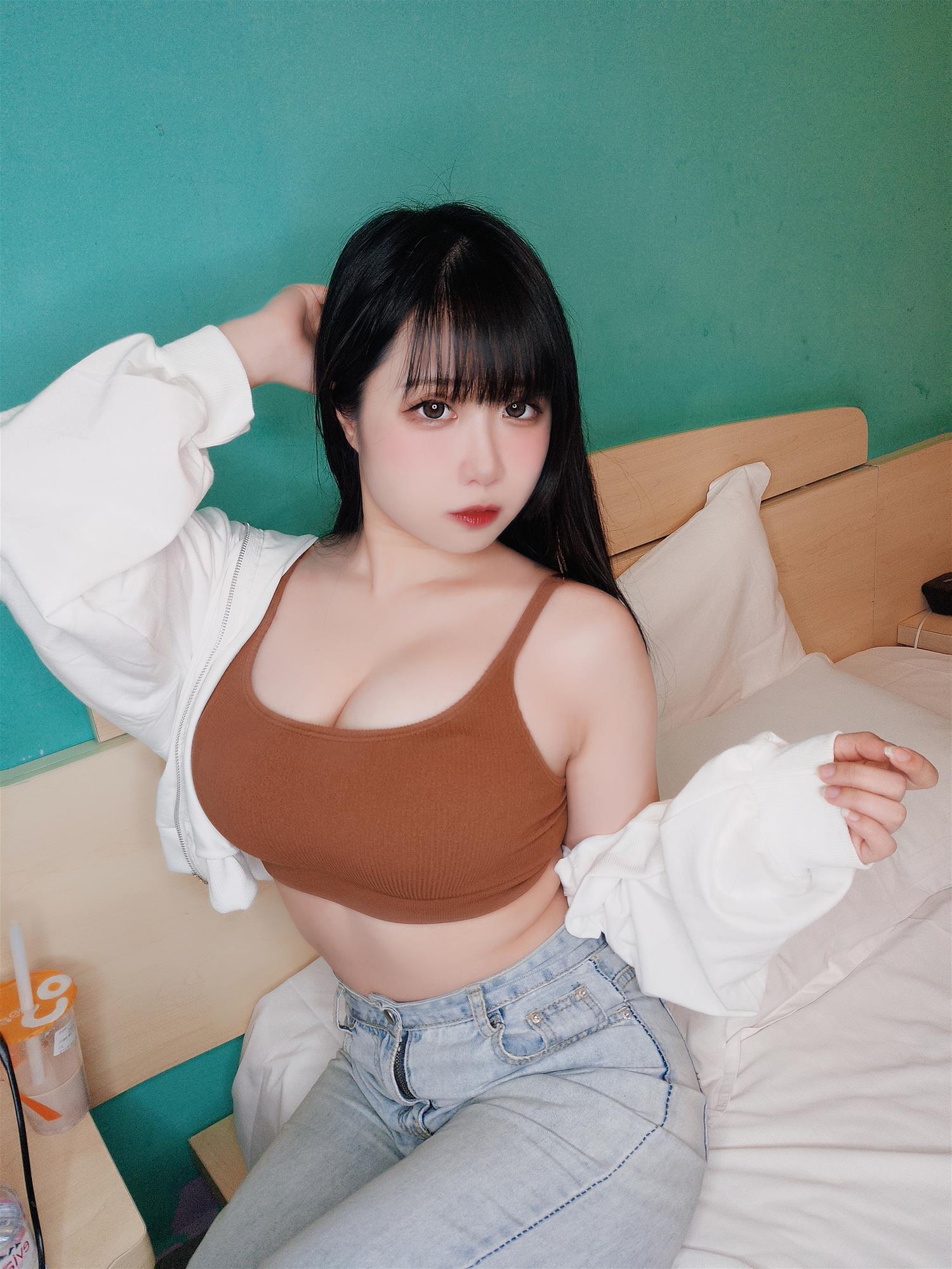 贞子蜜桃 运动内搭 [10P1V-320MB]