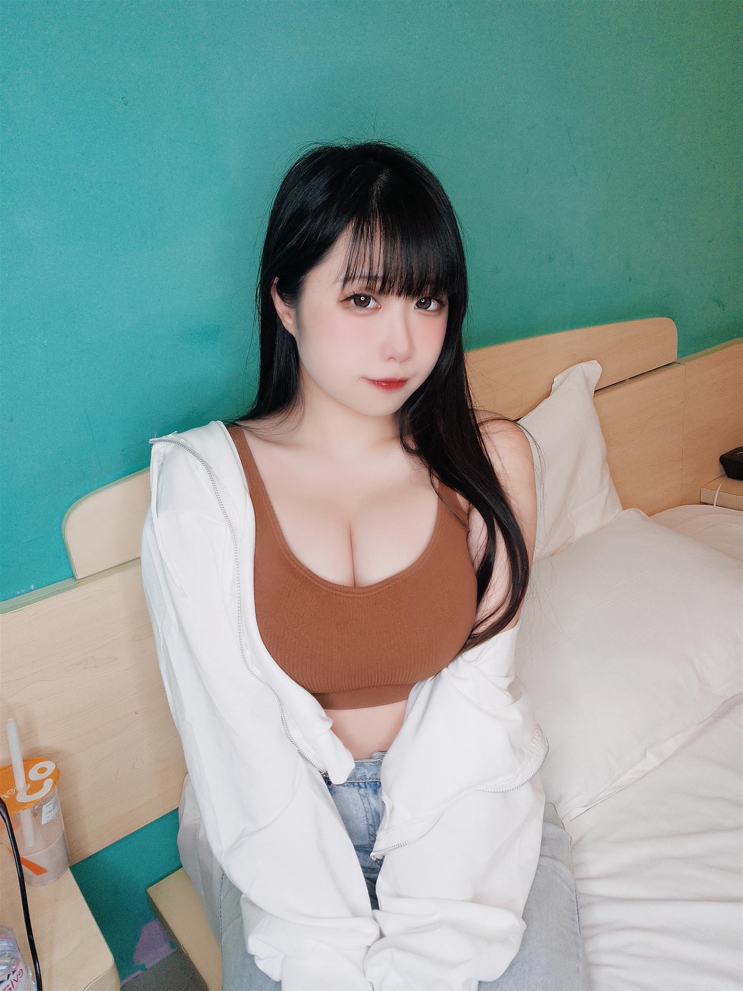 贞子蜜桃 运动内搭 [10P1V-320MB]