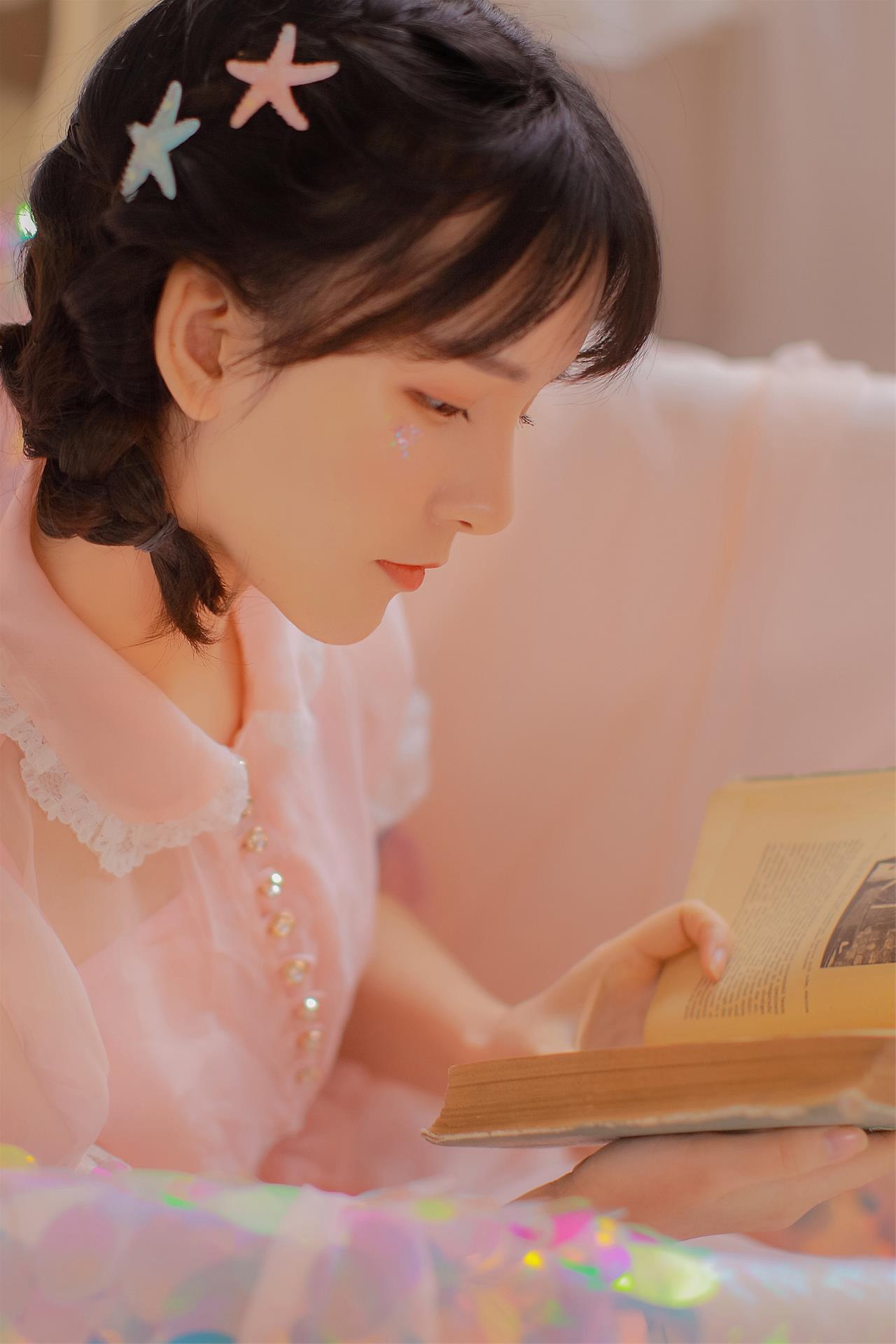 赵小臭 粉红色的夢 [16P-9MB]