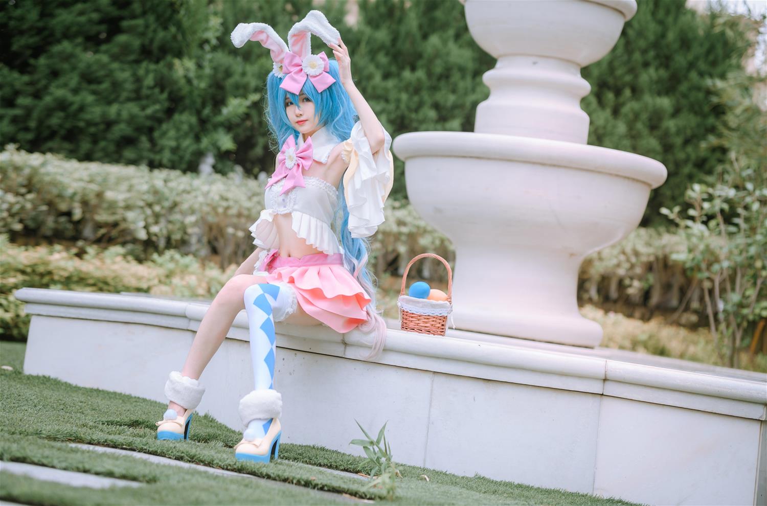 妖君白研 VOCOLOID COS正片 MIKU初音未来小兔子 [13P-131MB]