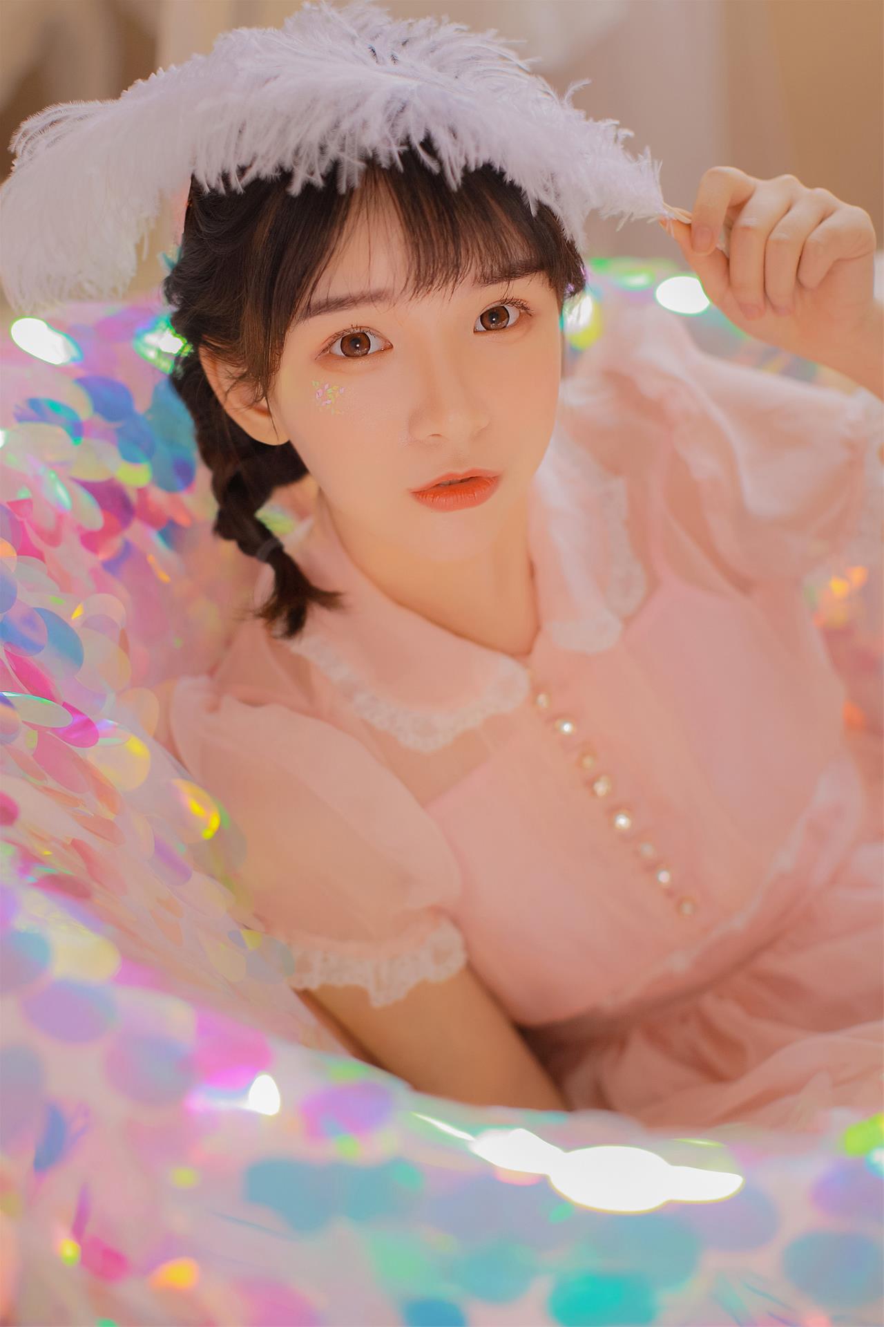 赵小臭 粉红色的夢 [16P-9MB]