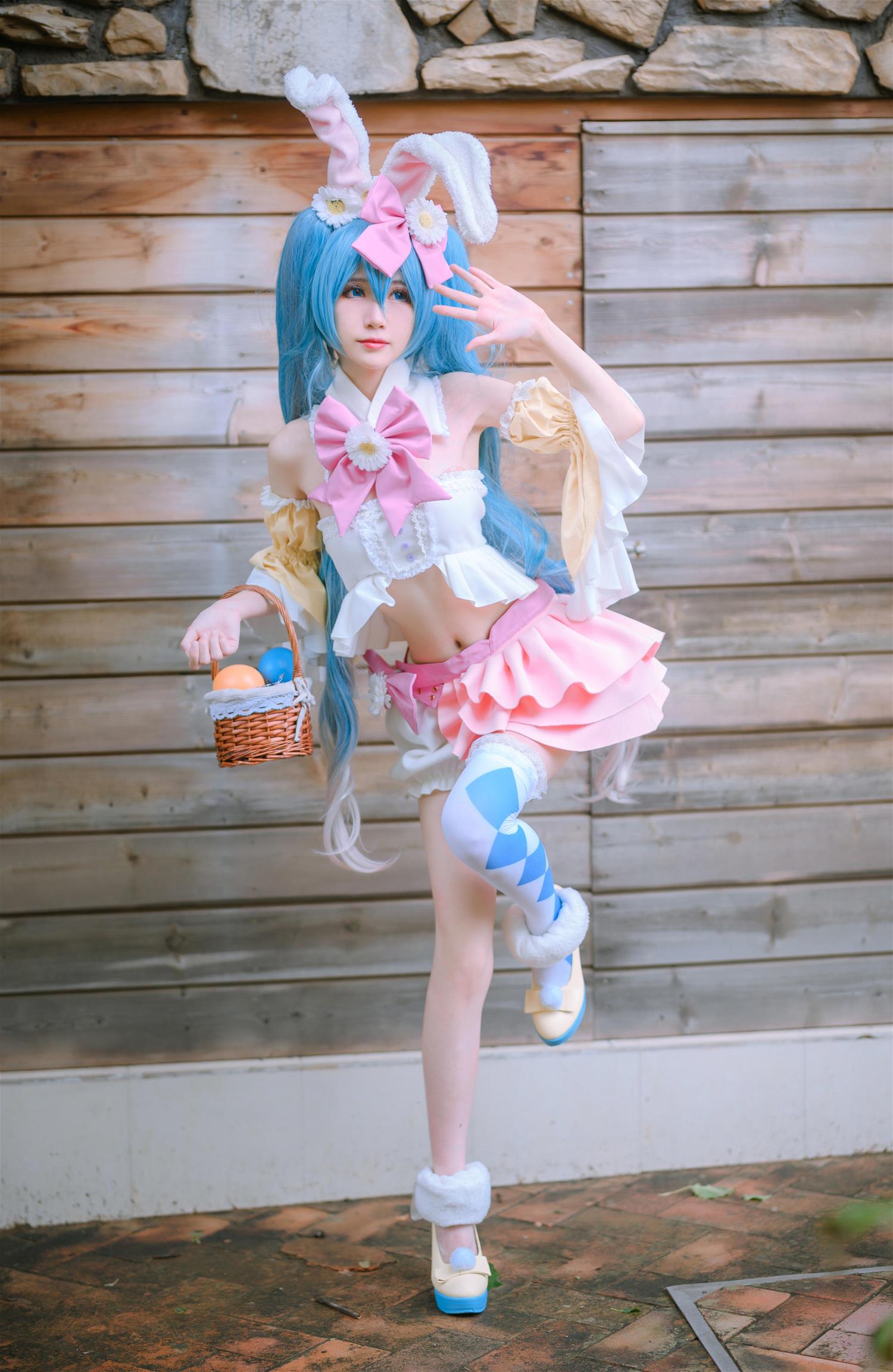 妖君白研 VOCOLOID COS正片 MIKU初音未来小兔子 [13P-131MB]