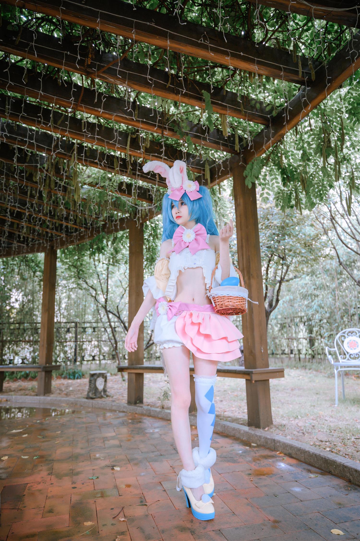 妖君白研 VOCOLOID COS正片 MIKU初音未来小兔子 [13P-131MB]