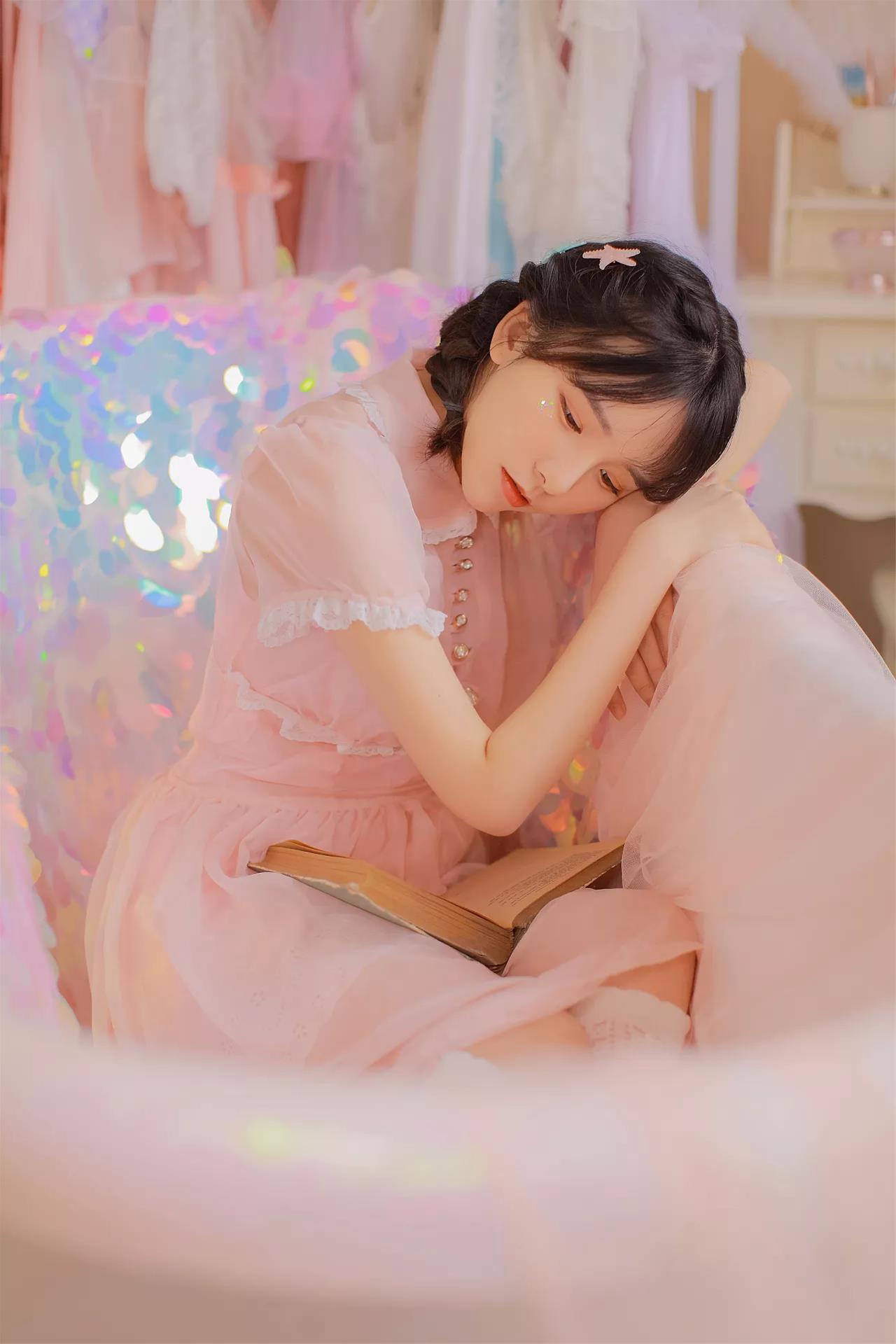 赵小臭 粉红色的夢 [16P-9MB]