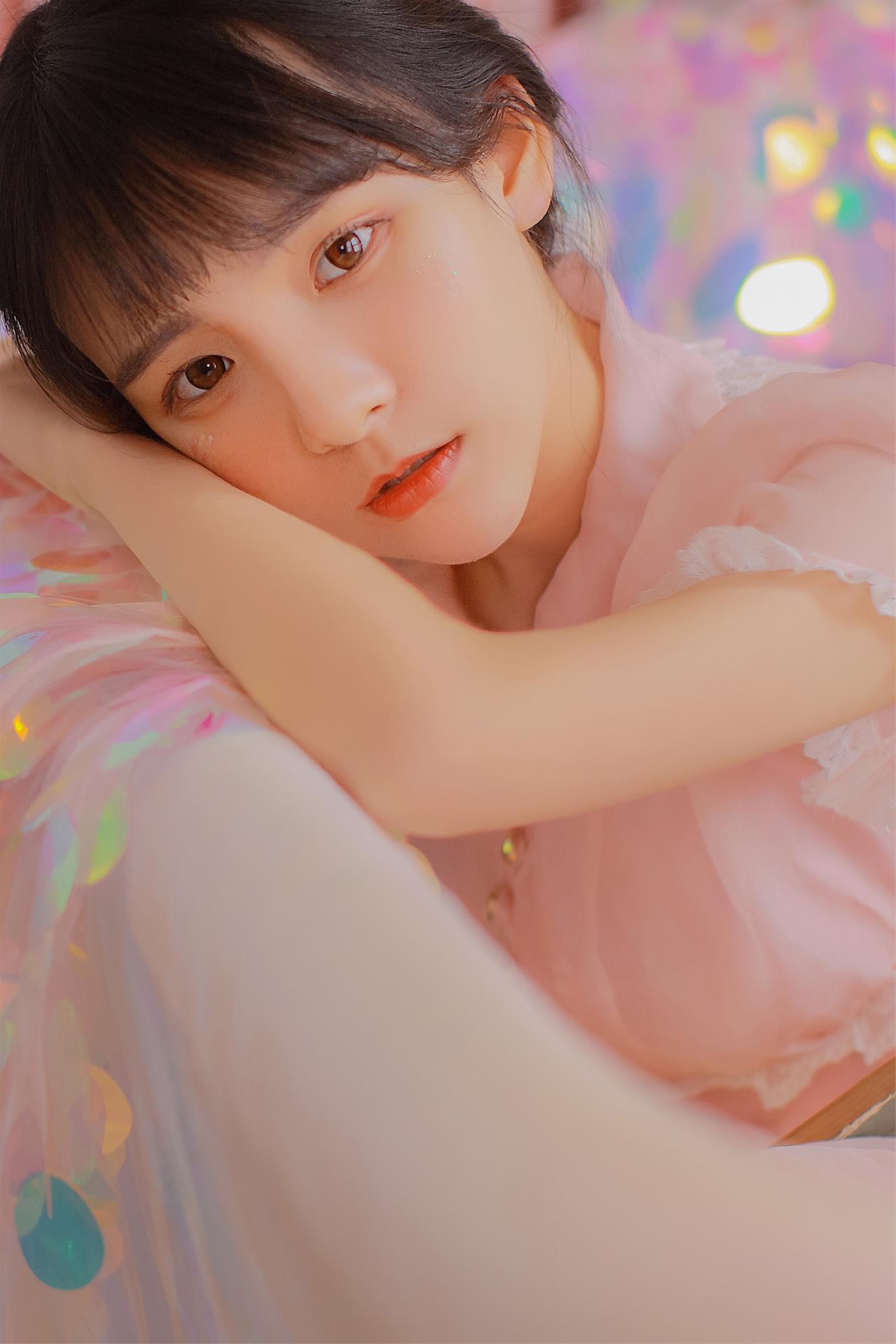 赵小臭 粉红色的夢 [16P-9MB]