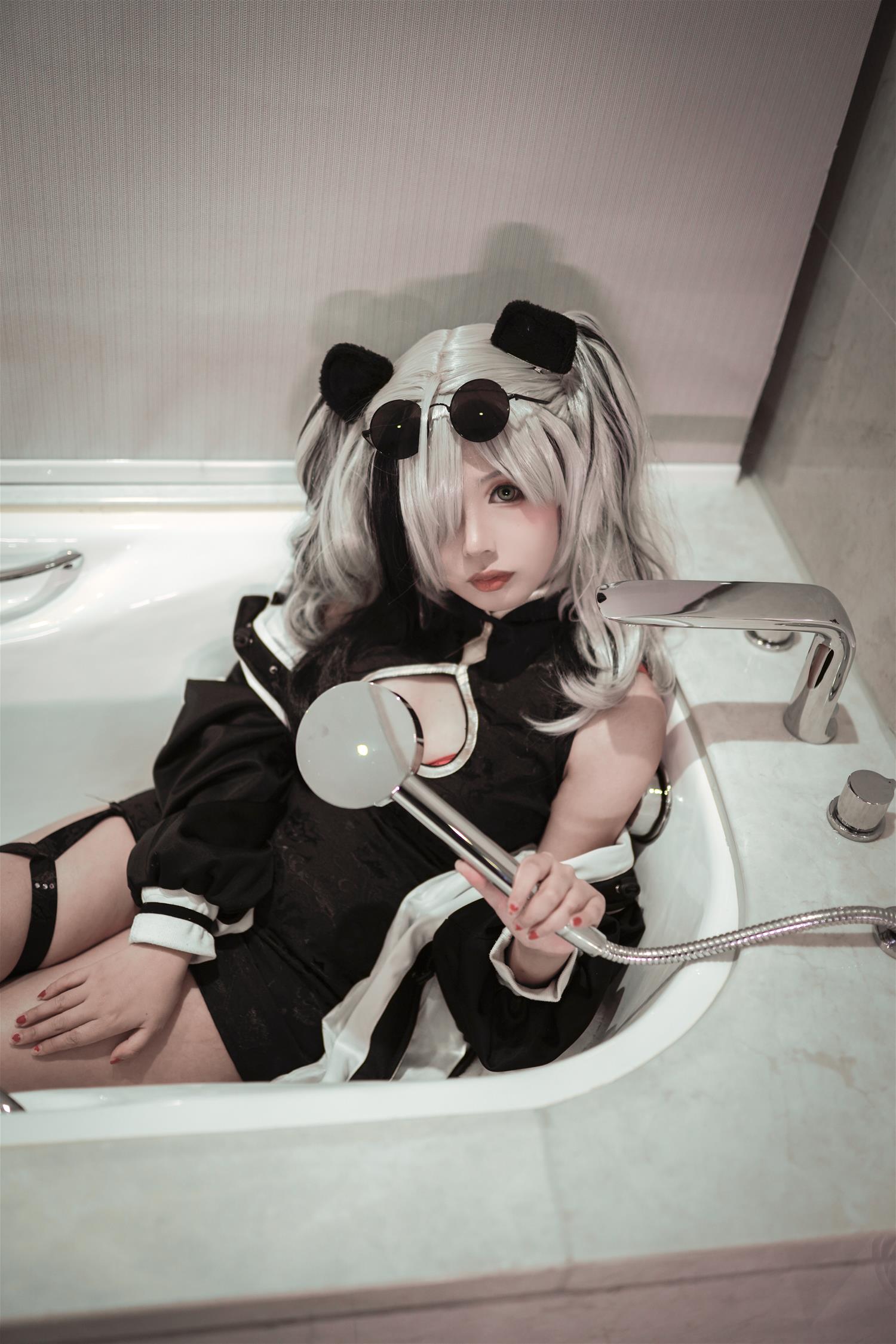 比卡球丘 食铁兽 [17P-130MB]