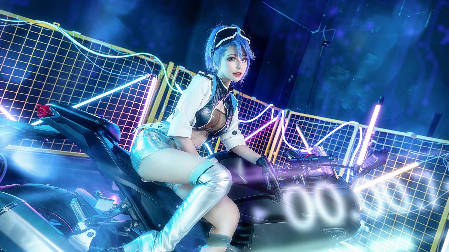 六二二同学 机车少女 [13P-38MB]