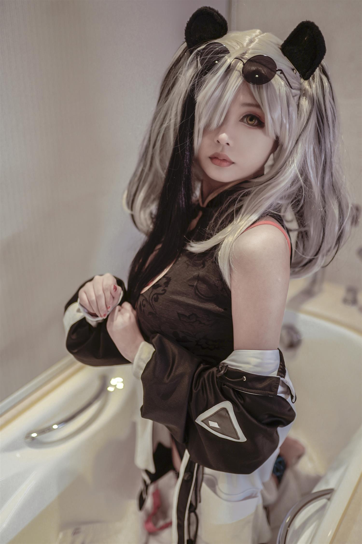 比卡球丘 食铁兽 [17P-130MB]