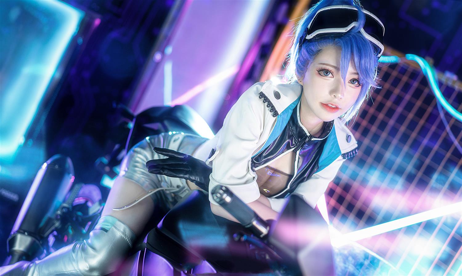 六二二同学 机车少女 [13P-38MB]