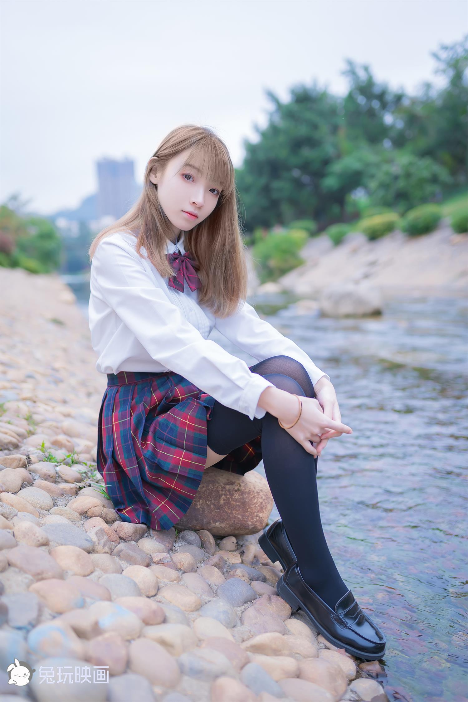 祖木子 兔玩 绿草坪 [40P-113MB]