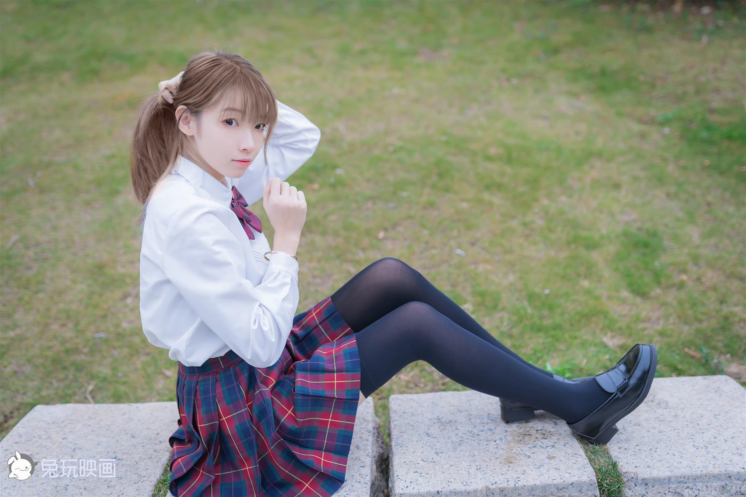 祖木子 兔玩 绿草坪 [40P-113MB]