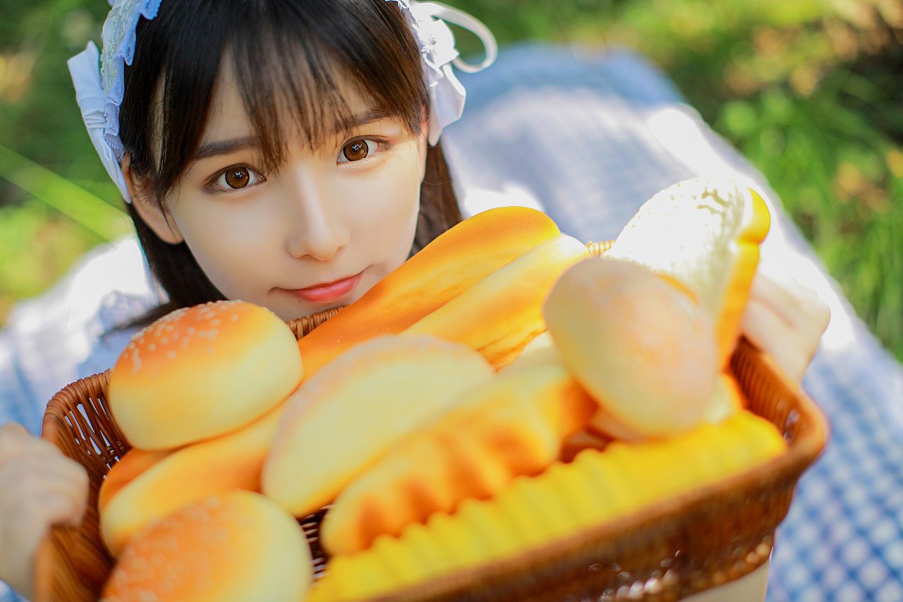 赵小臭 郊游 [18P-19MB]