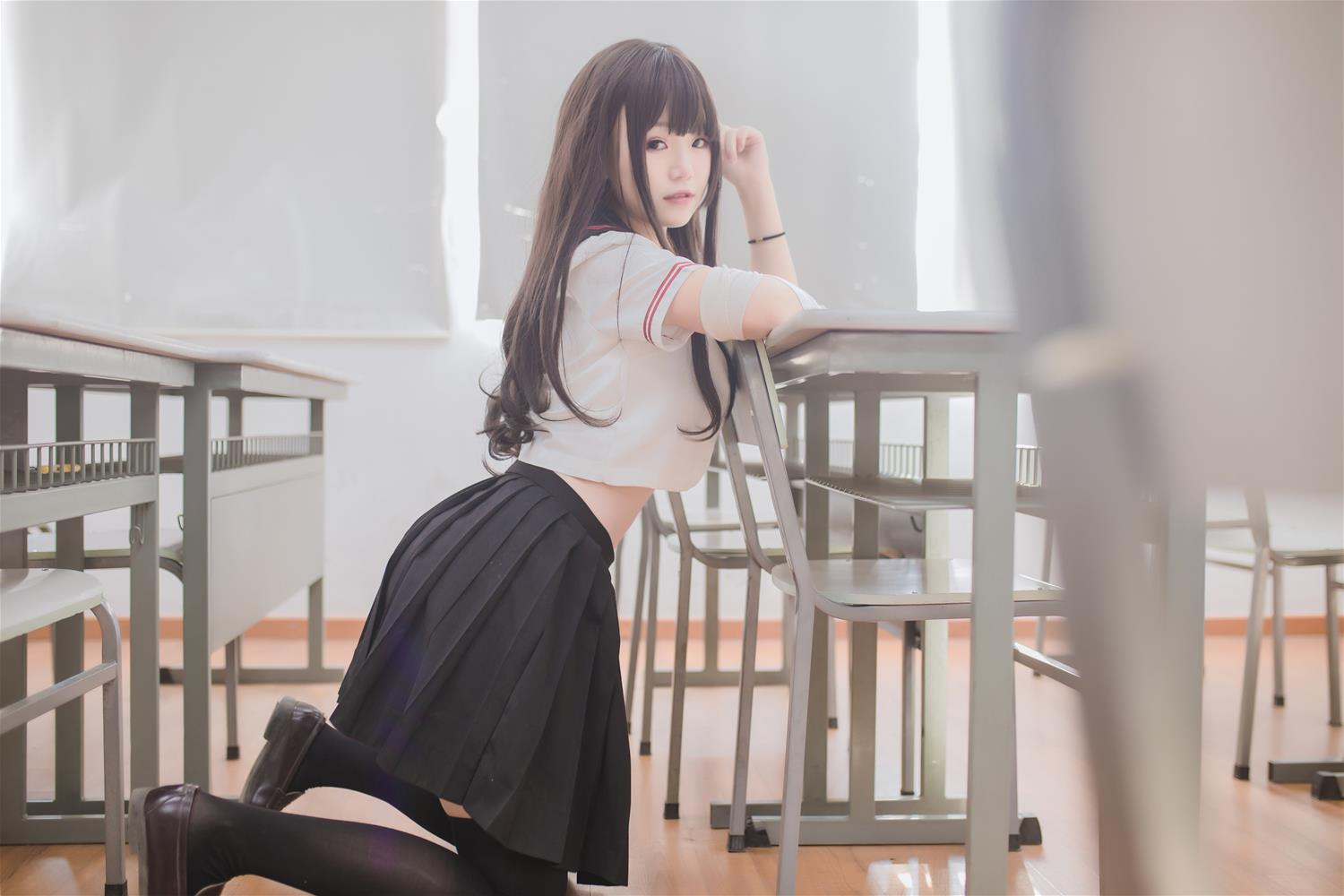 Yoko宅夏 黑丝JK [39P-220MB]