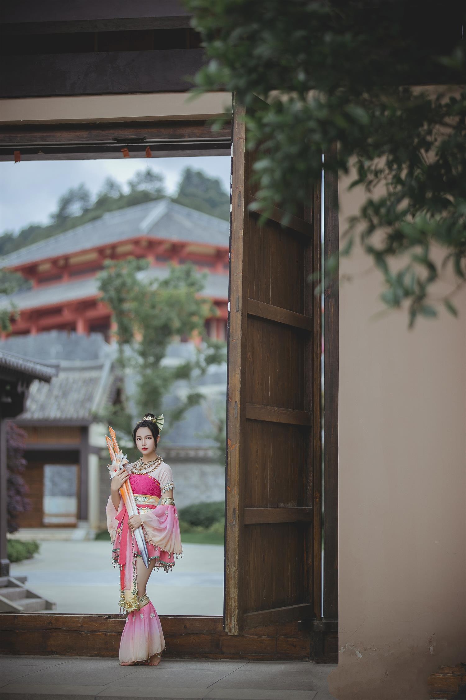 九疑 轻罗 秀娘 [12P-76MB]