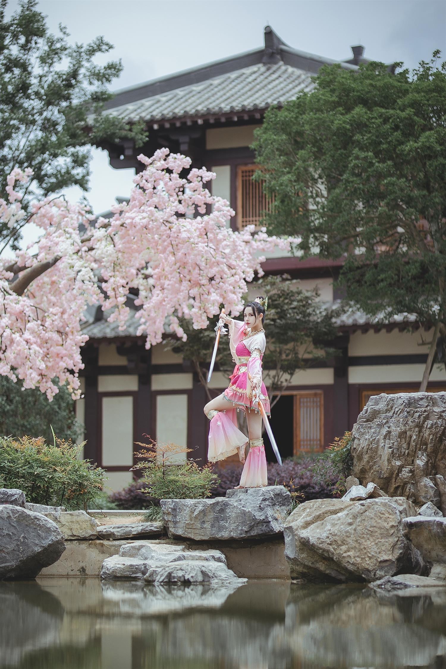 九疑 轻罗 秀娘 [12P-76MB]