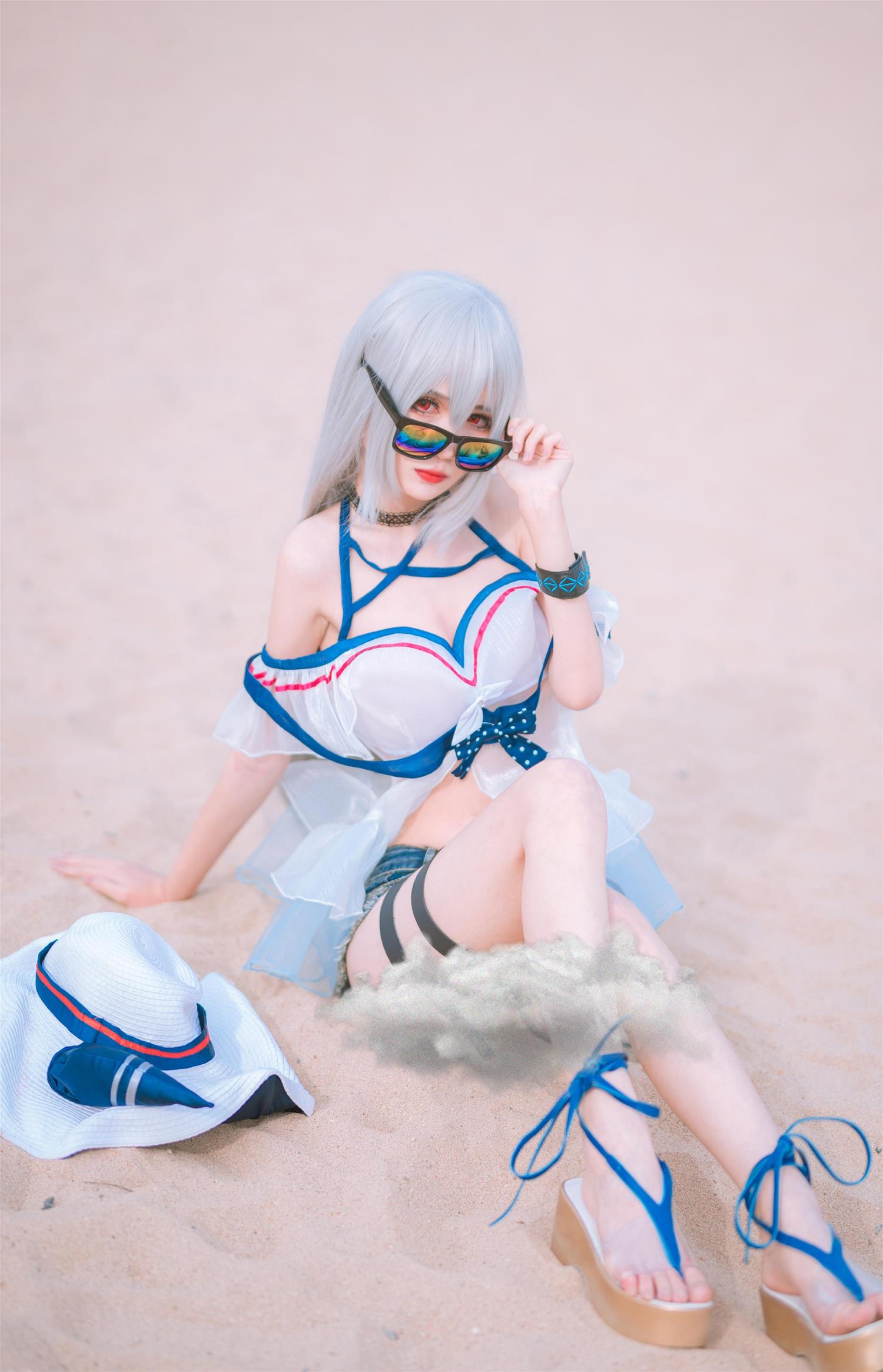 妖君白研 明日方舟斯卡蒂 COS正片 [13P-58MB]