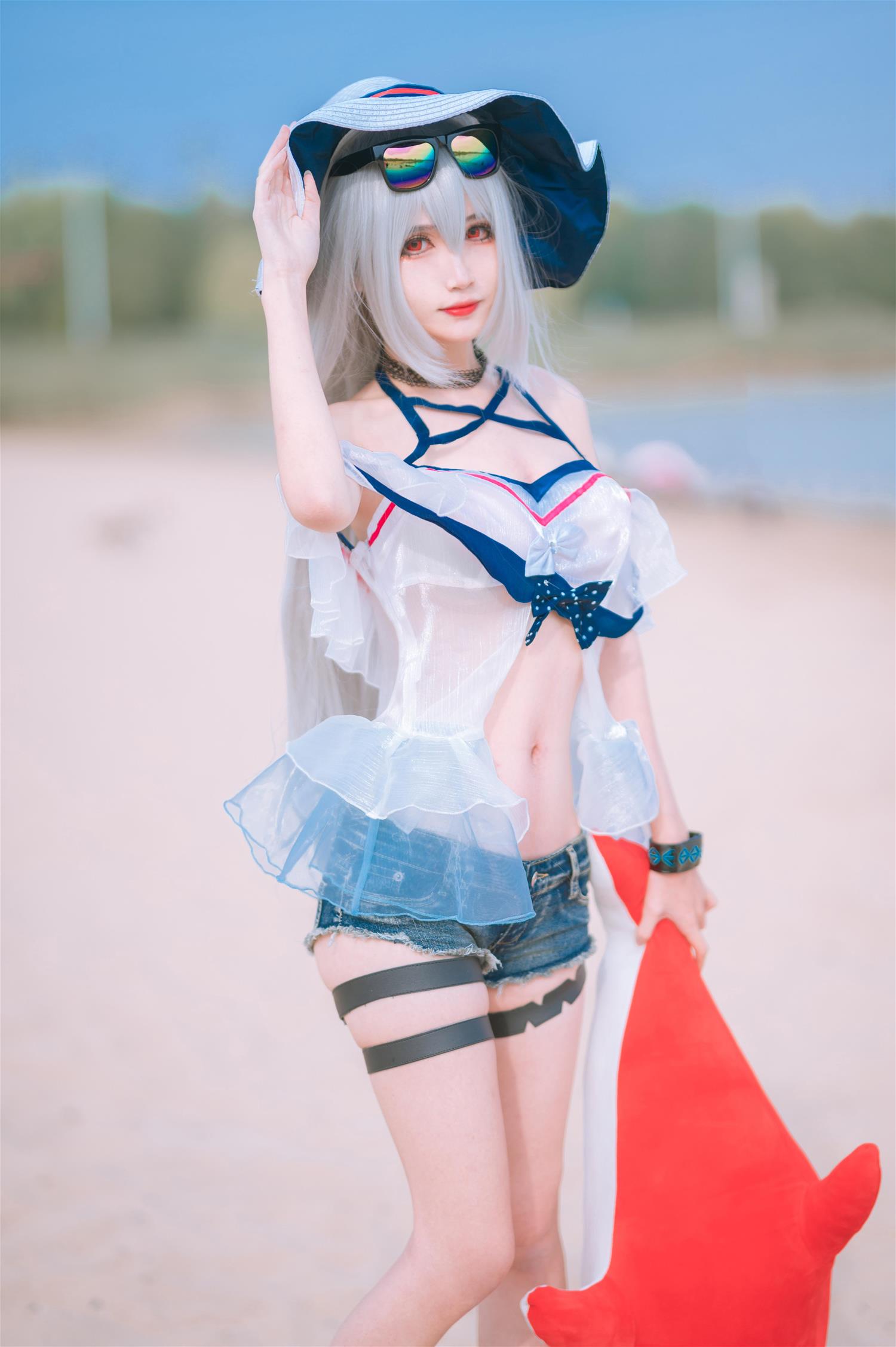 妖君白研 明日方舟斯卡蒂 COS正片 [13P-58MB]