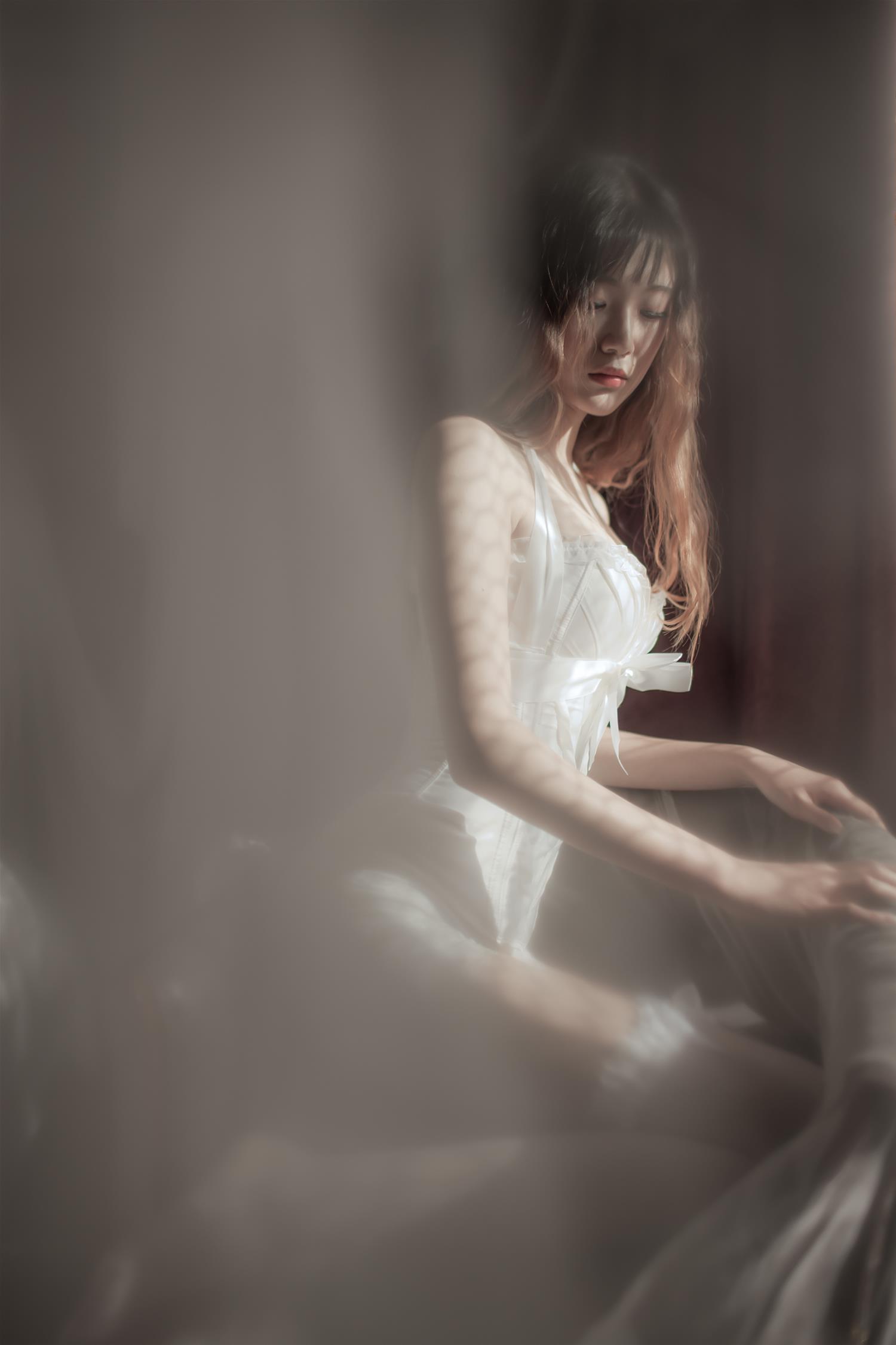 一米八的大梨子 欧美清晨 [10P-19MB]