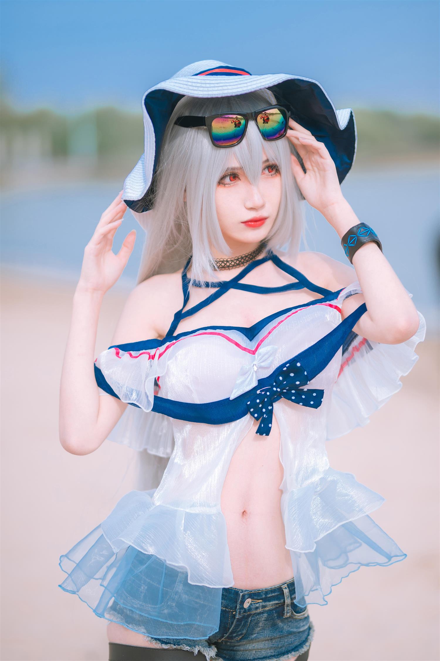 妖君白研 明日方舟斯卡蒂 COS正片 [13P-58MB]