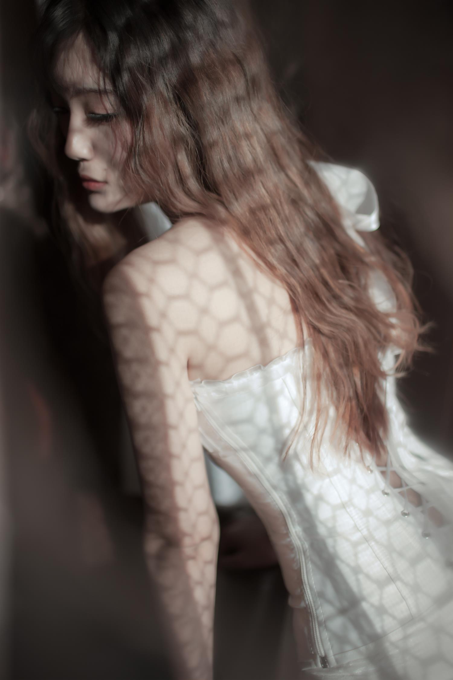 一米八的大梨子 欧美清晨 [10P-19MB]