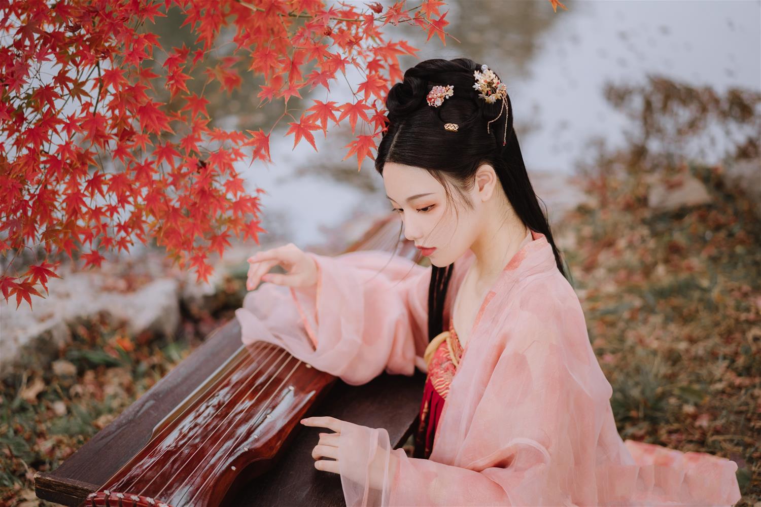 九疑 霜叶红于二月花 [23P-233MB]