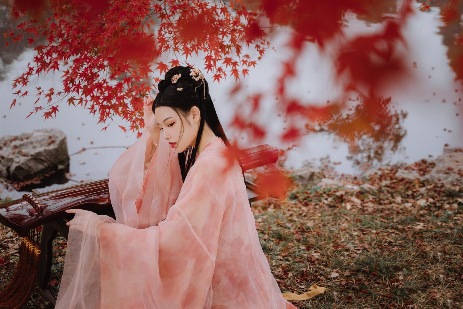 九疑 霜叶红于二月花 [23P-233MB]