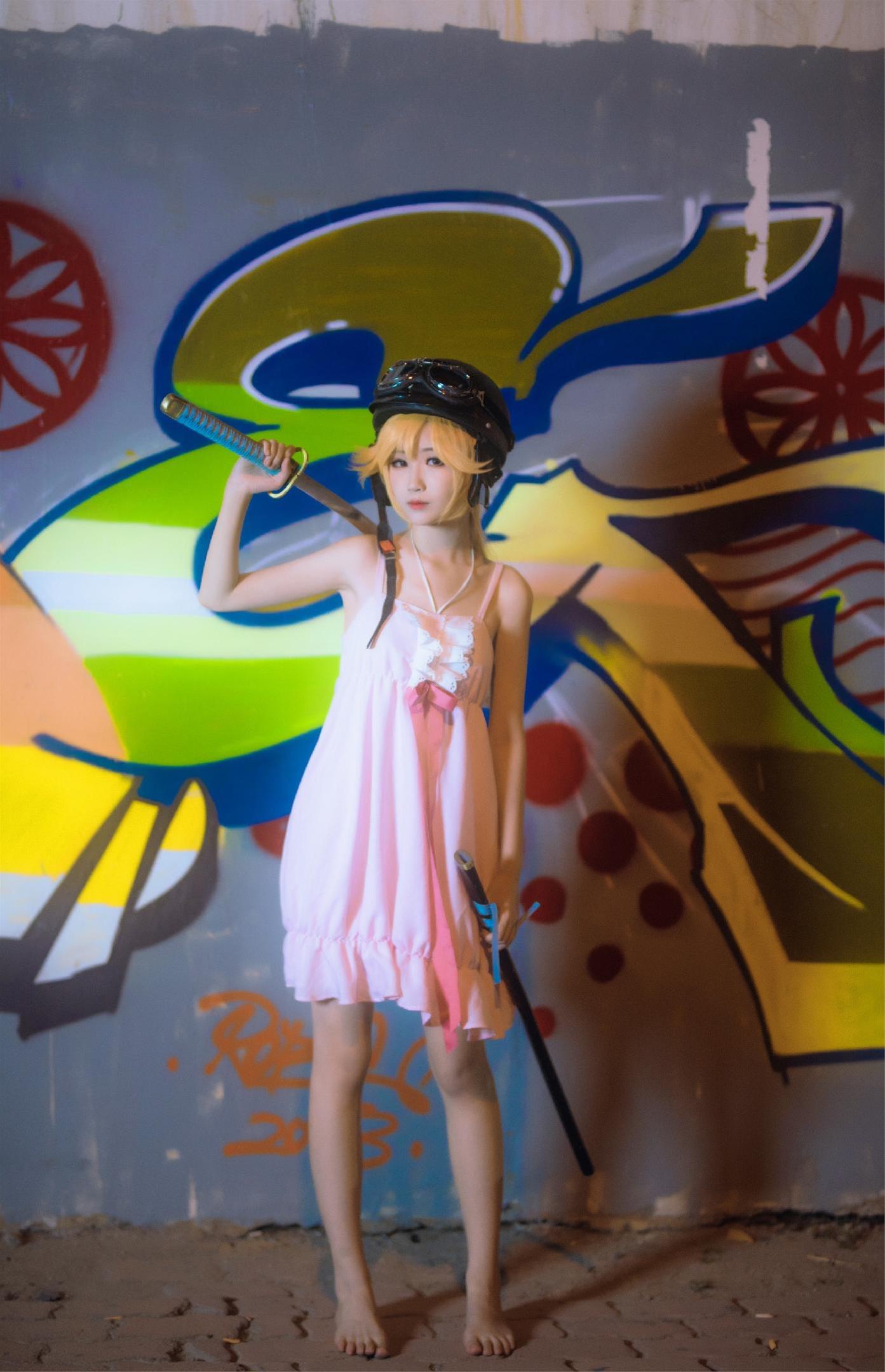 妖君白研 物语系列化物语日系COS忍野忍正片 [14P-79MB]