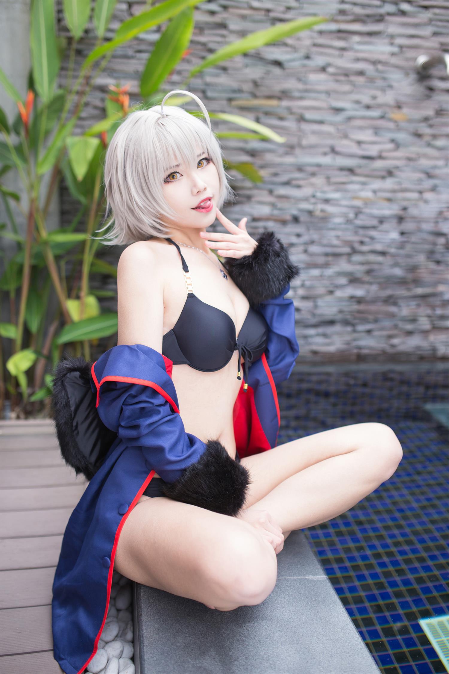 KaYa 萱 黑贞 黑呆毛泳装 &亚缇 [32P-19MB]