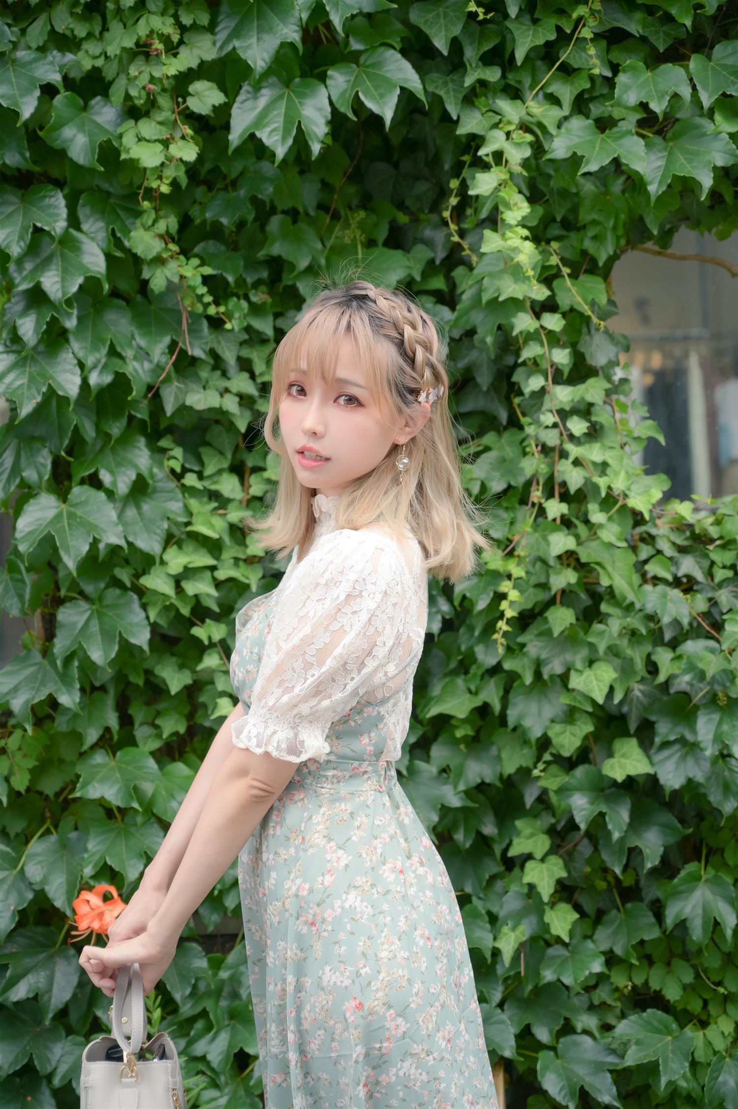 ElyEE子 Sea Foam [15P-56MB]