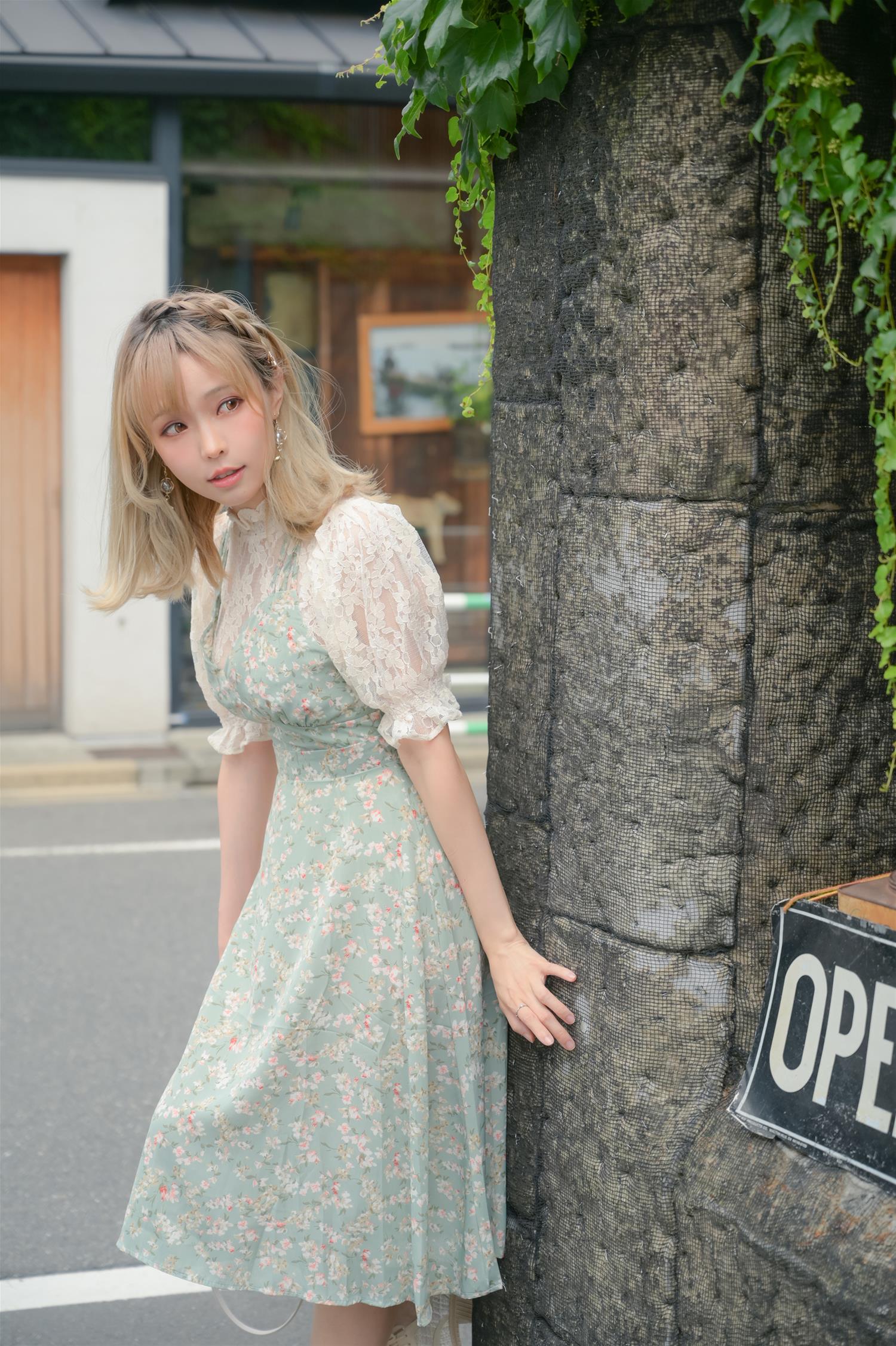 ElyEE子 Sea Foam [15P-56MB]