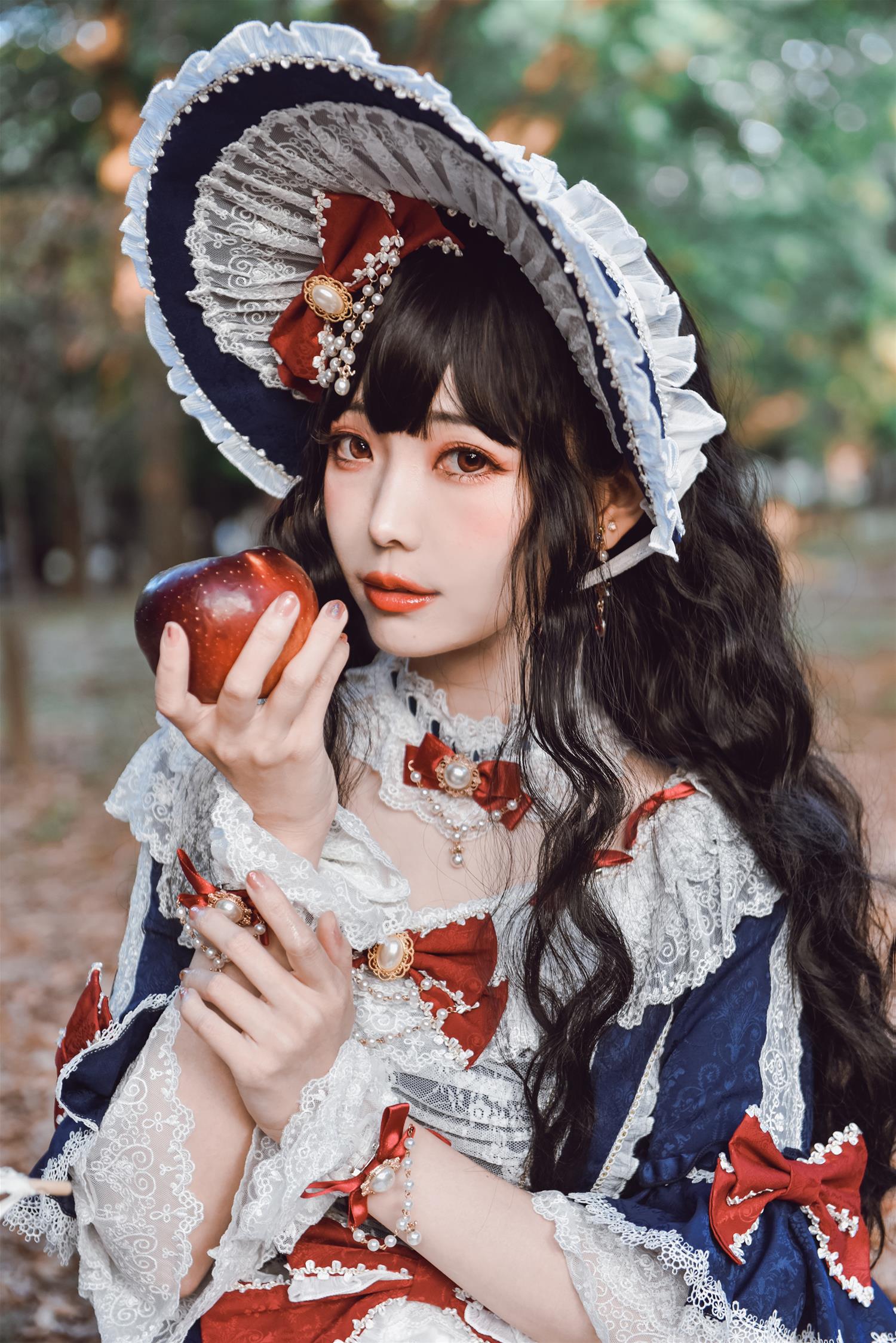 ElyEE子 Snow White [15P-63MB]