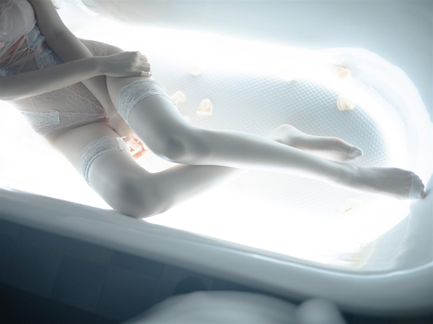 一米八的大梨子 思念如苦海 [40P-197MB]