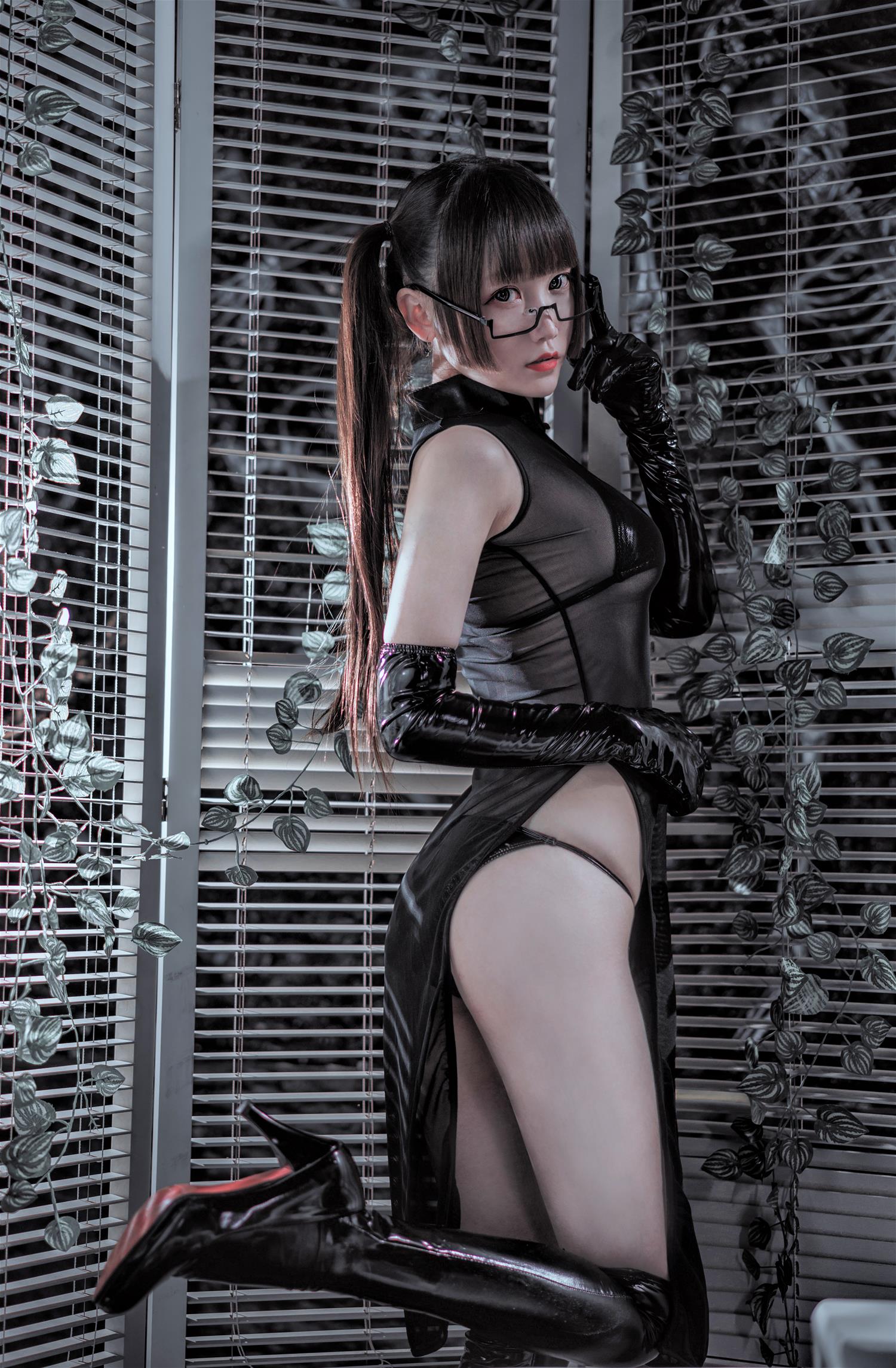 星野咪兔 透视网纱旗袍 [89P-2.02GB]